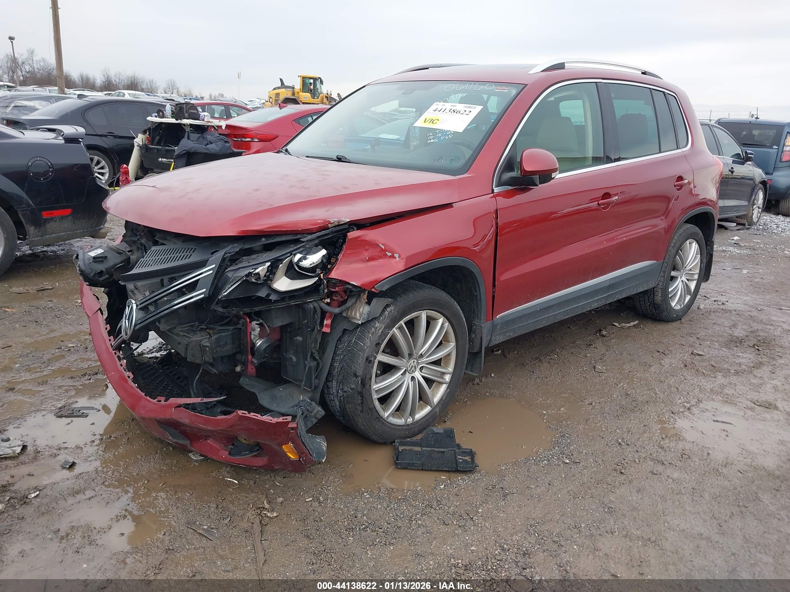 VOLKSWAGEN TIGUAN image 2