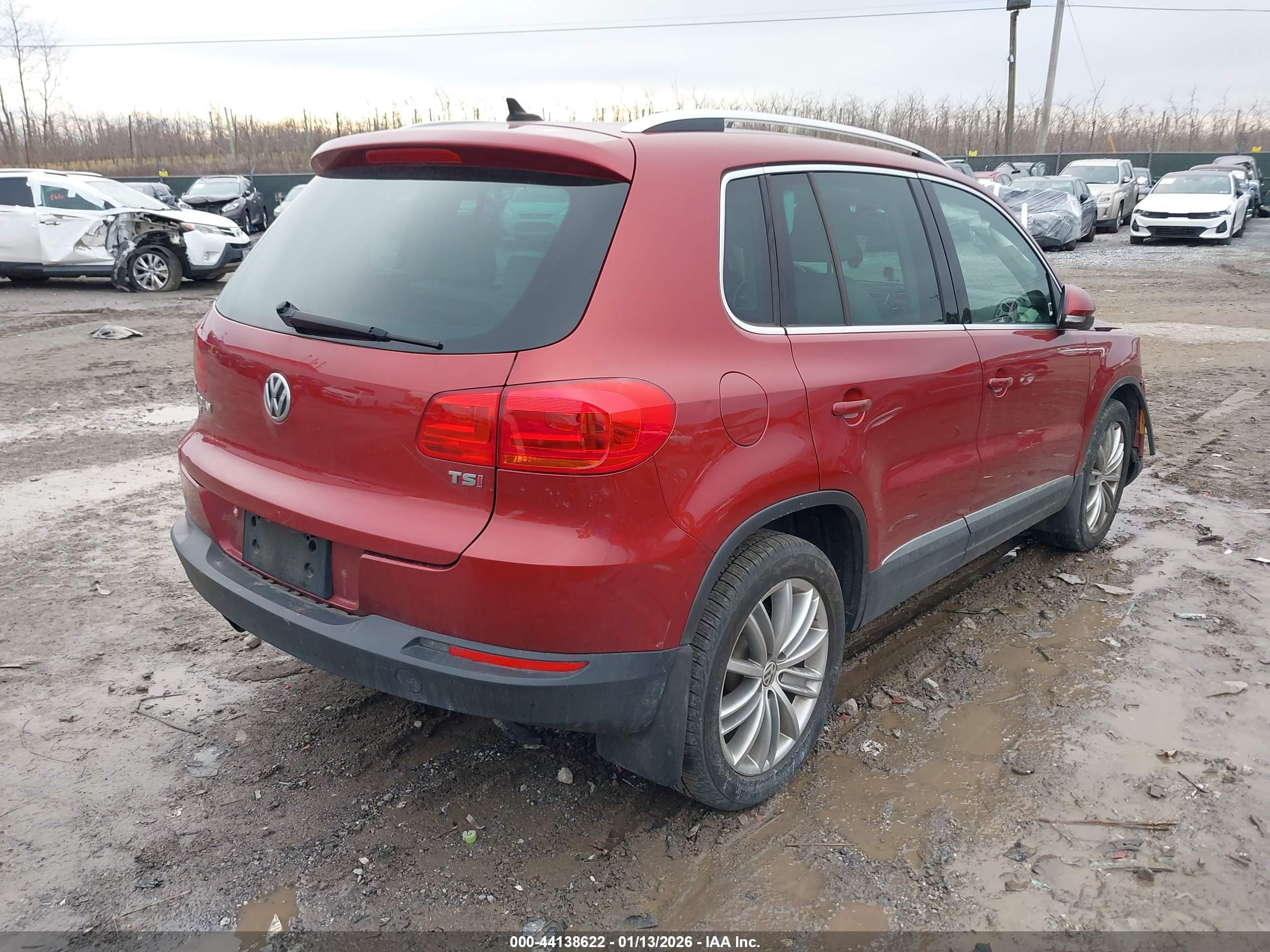 VOLKSWAGEN TIGUAN image 4