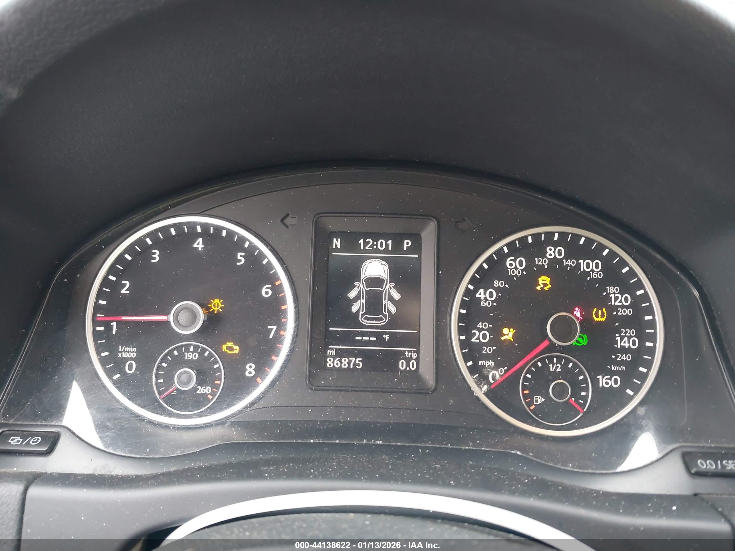 VOLKSWAGEN TIGUAN image 7