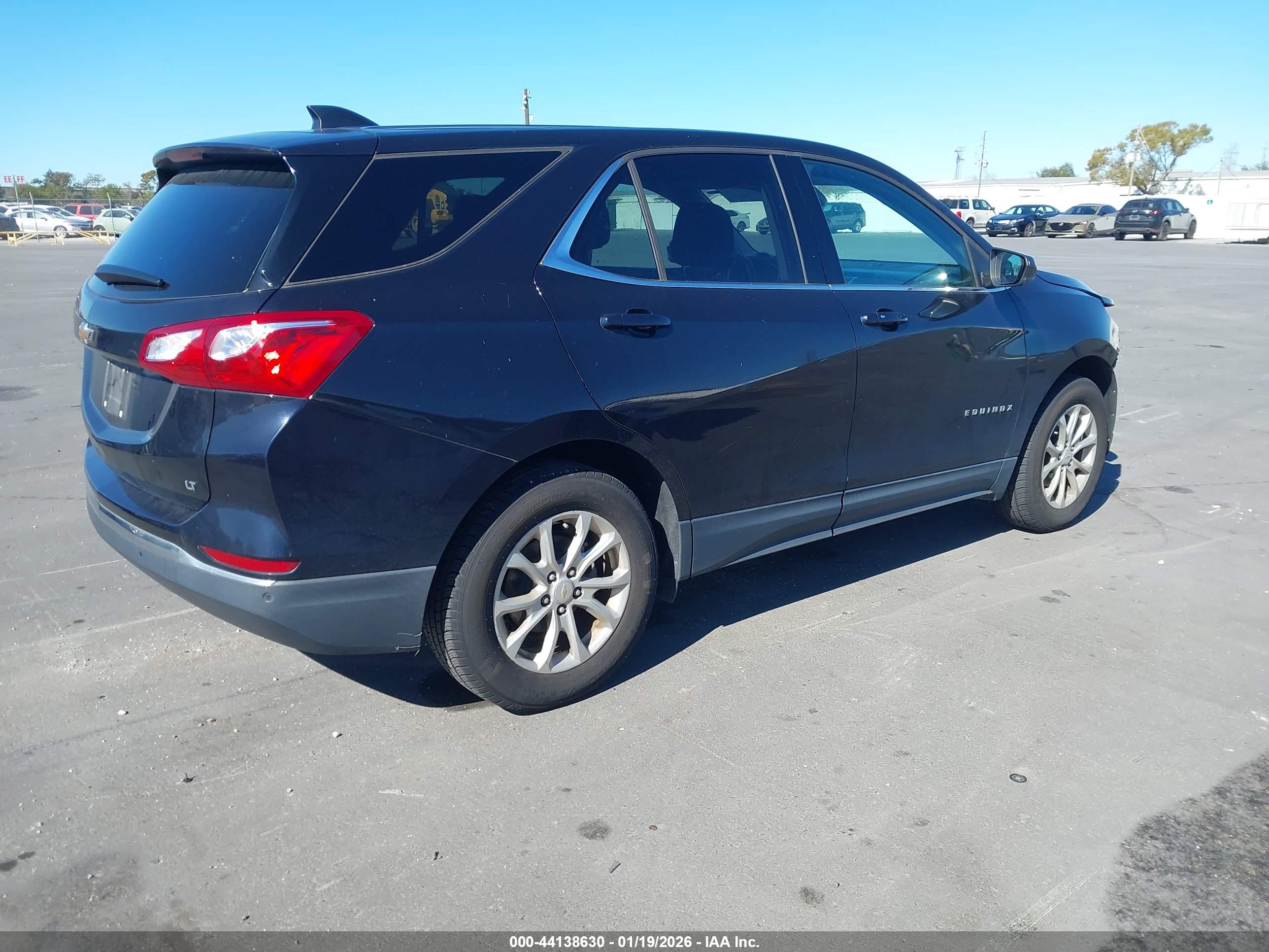CHEVROLET EQUINOX image 4
