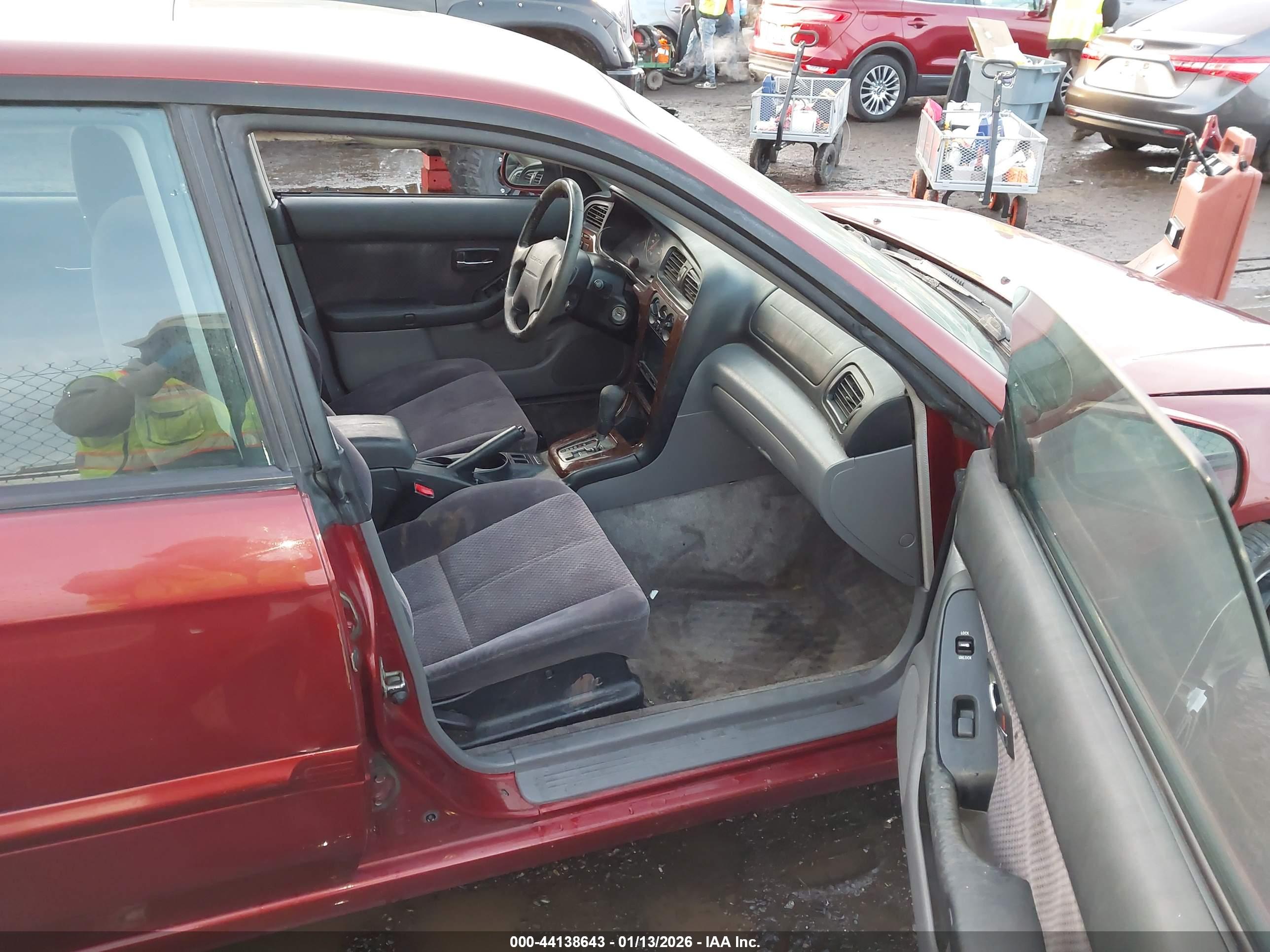 SUBARU LEGACY image 5