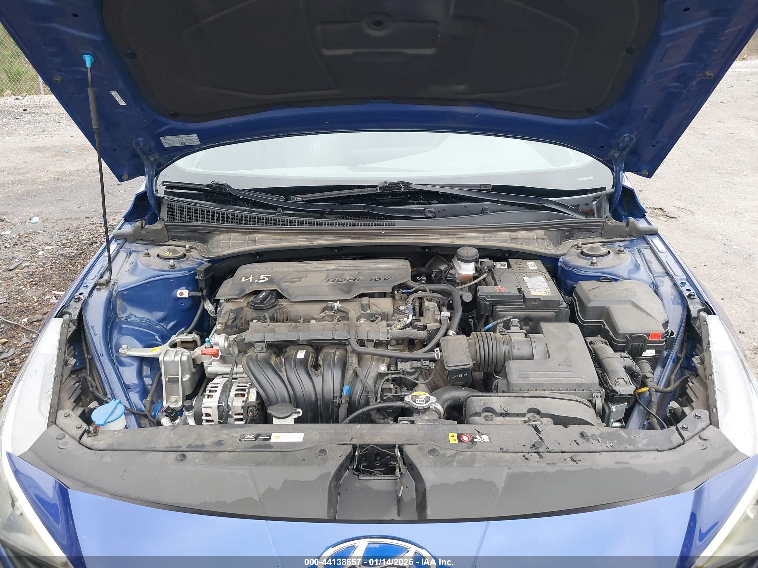 HYUNDAI ELANTRA image 10