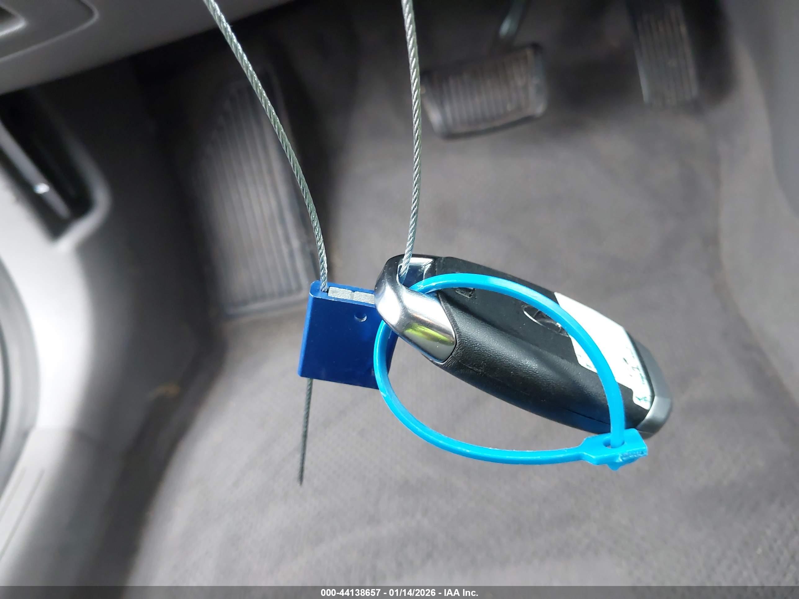 HYUNDAI ELANTRA image 11