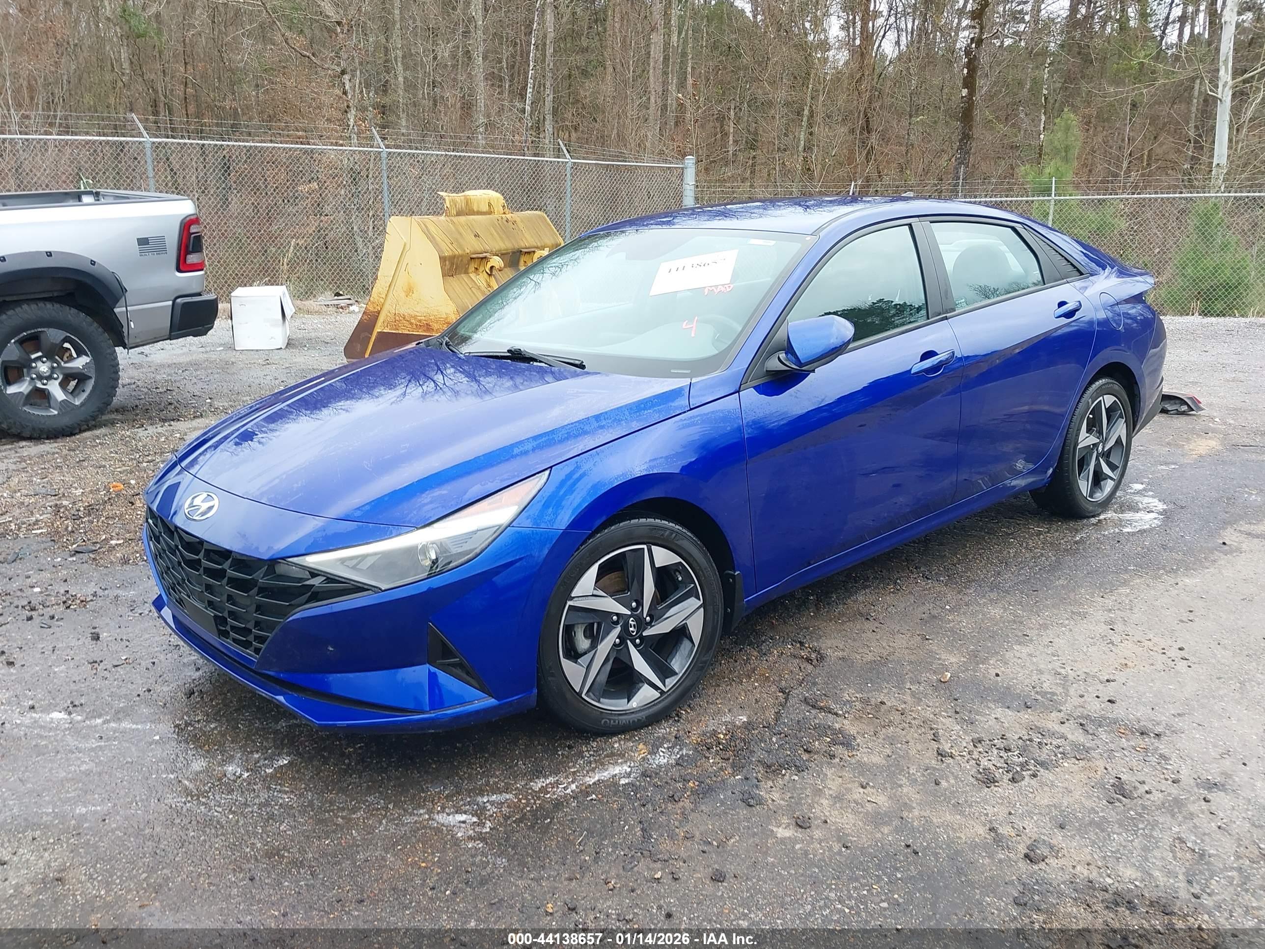 HYUNDAI ELANTRA image 2