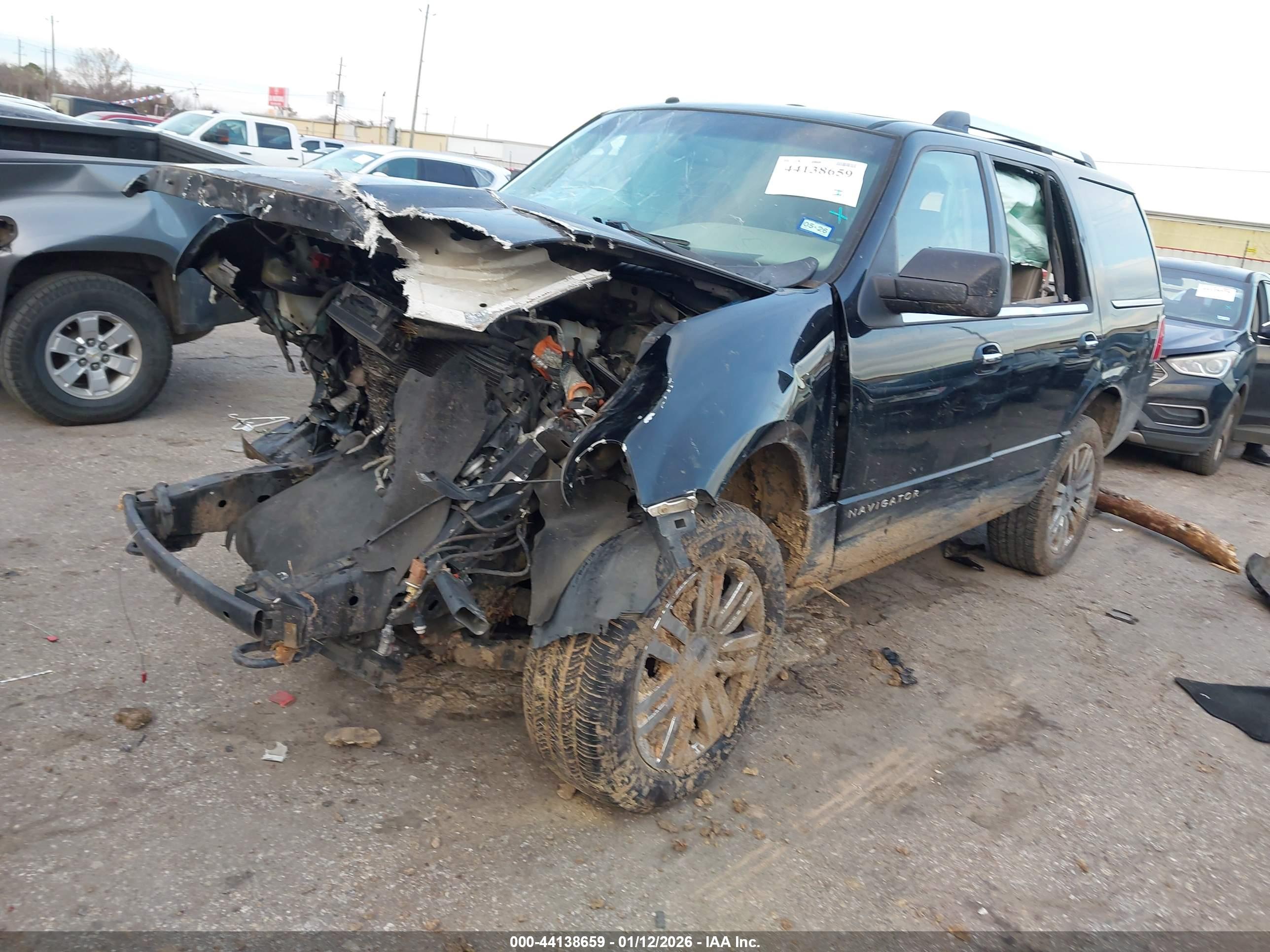 LINCOLN NAVIGATOR image 2