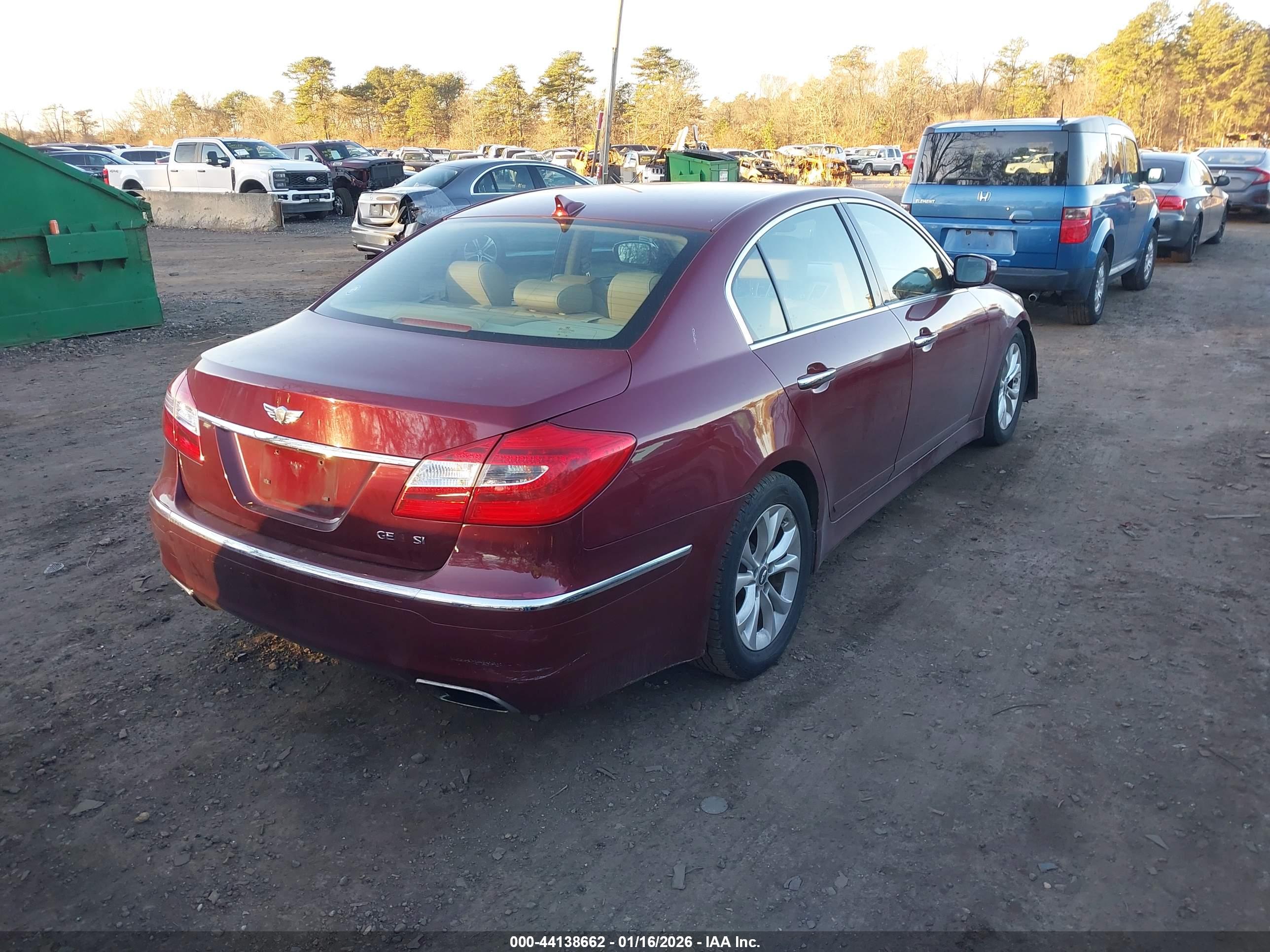 HYUNDAI GENESIS image 4