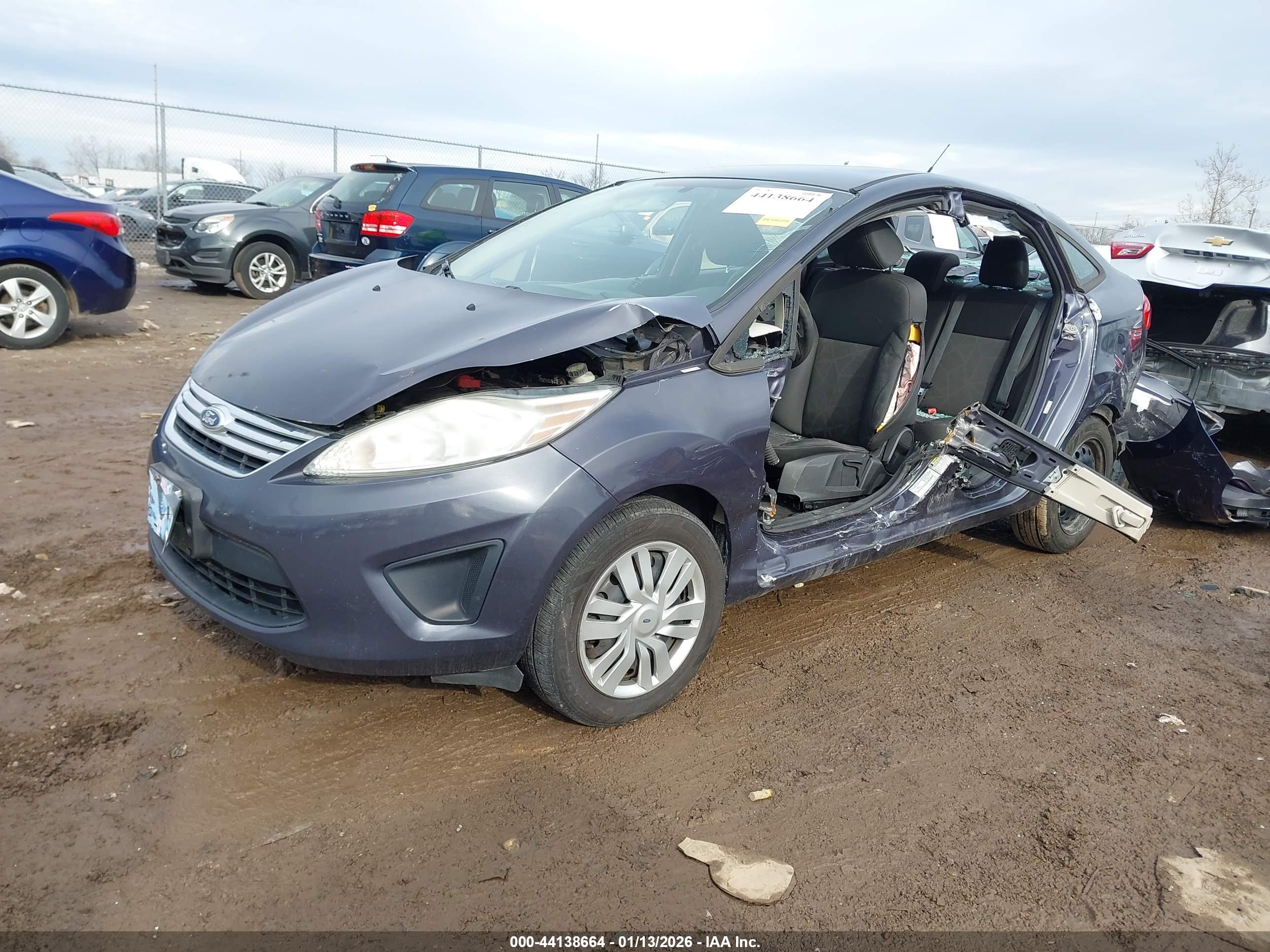 FORD FIESTA image 2