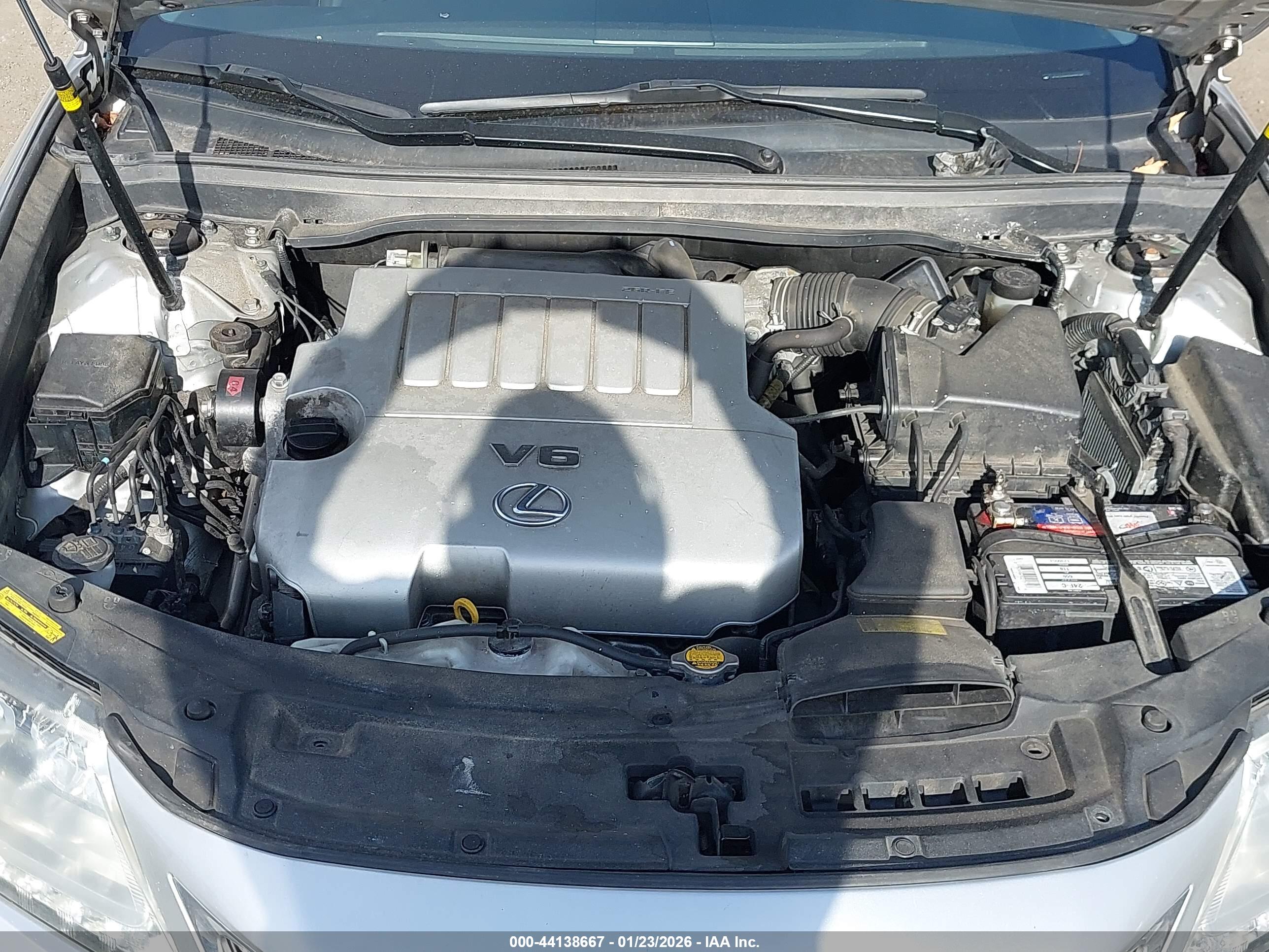 LEXUS ES image 10