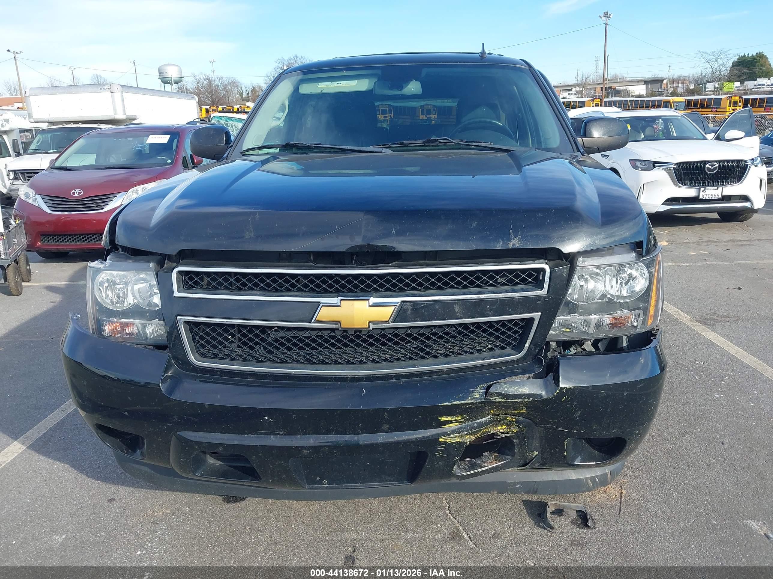 CHEVROLET TAHOE image 6