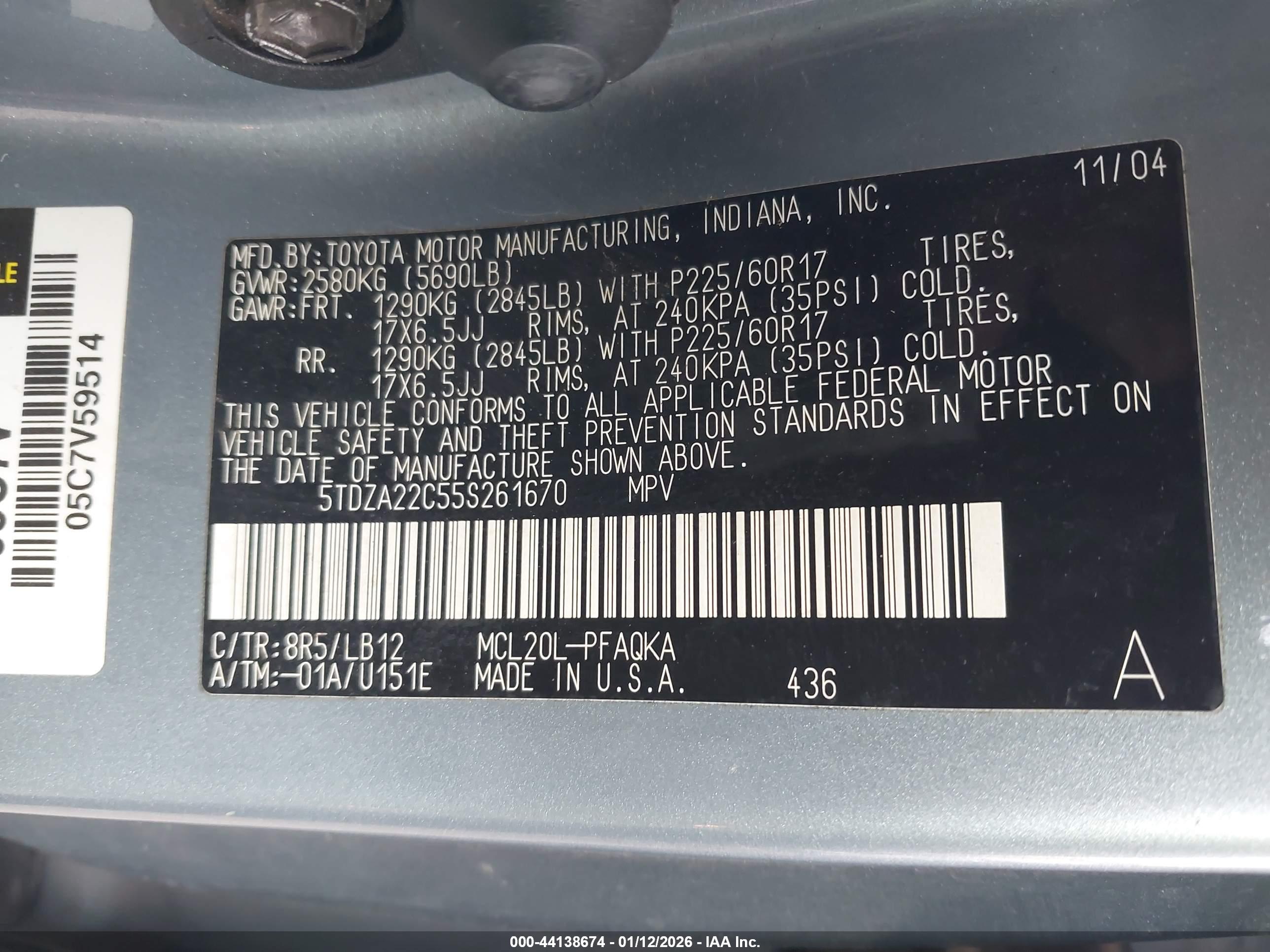TOYOTA SIENNA image 9