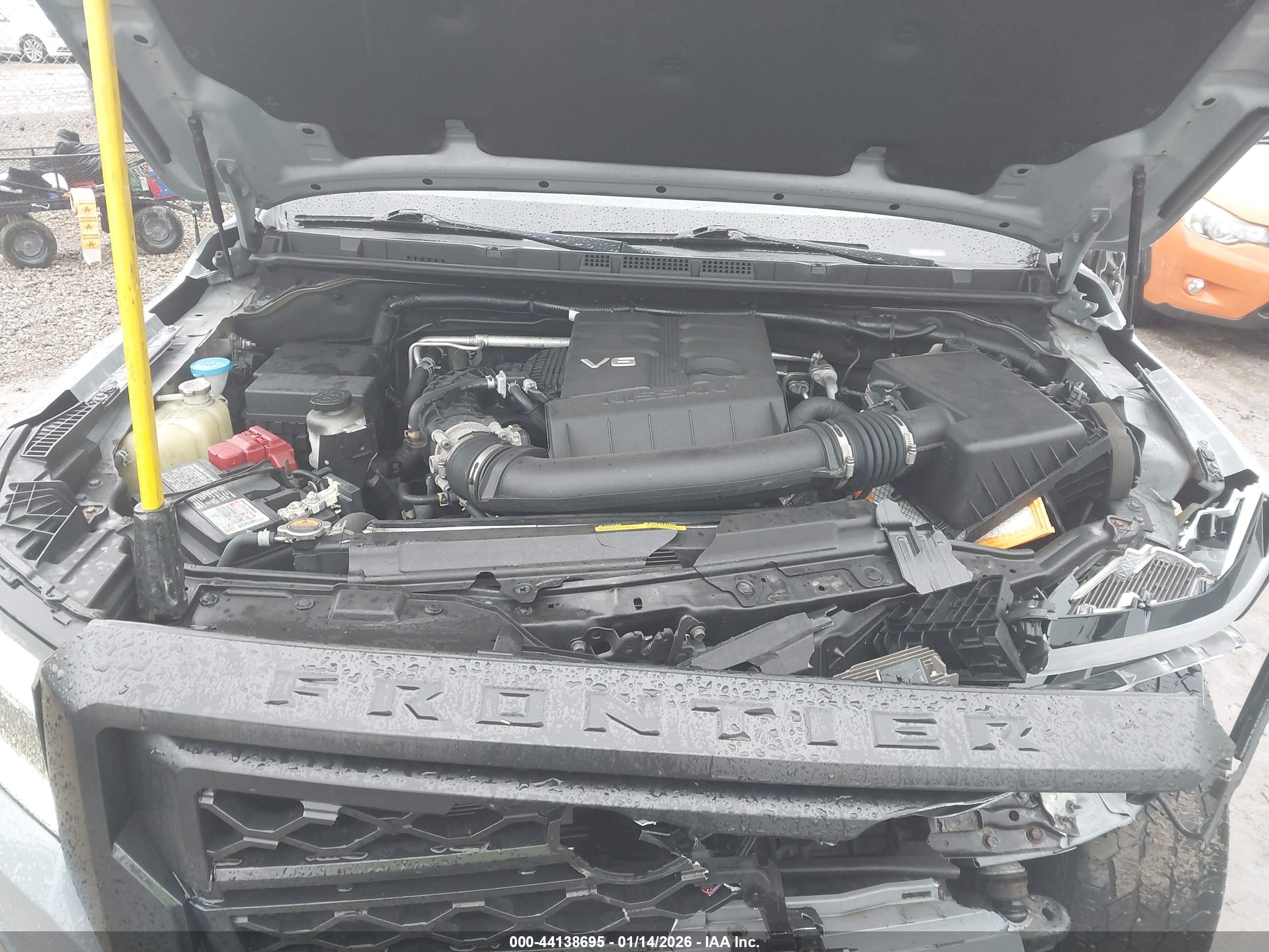 NISSAN FRONTIER image 10