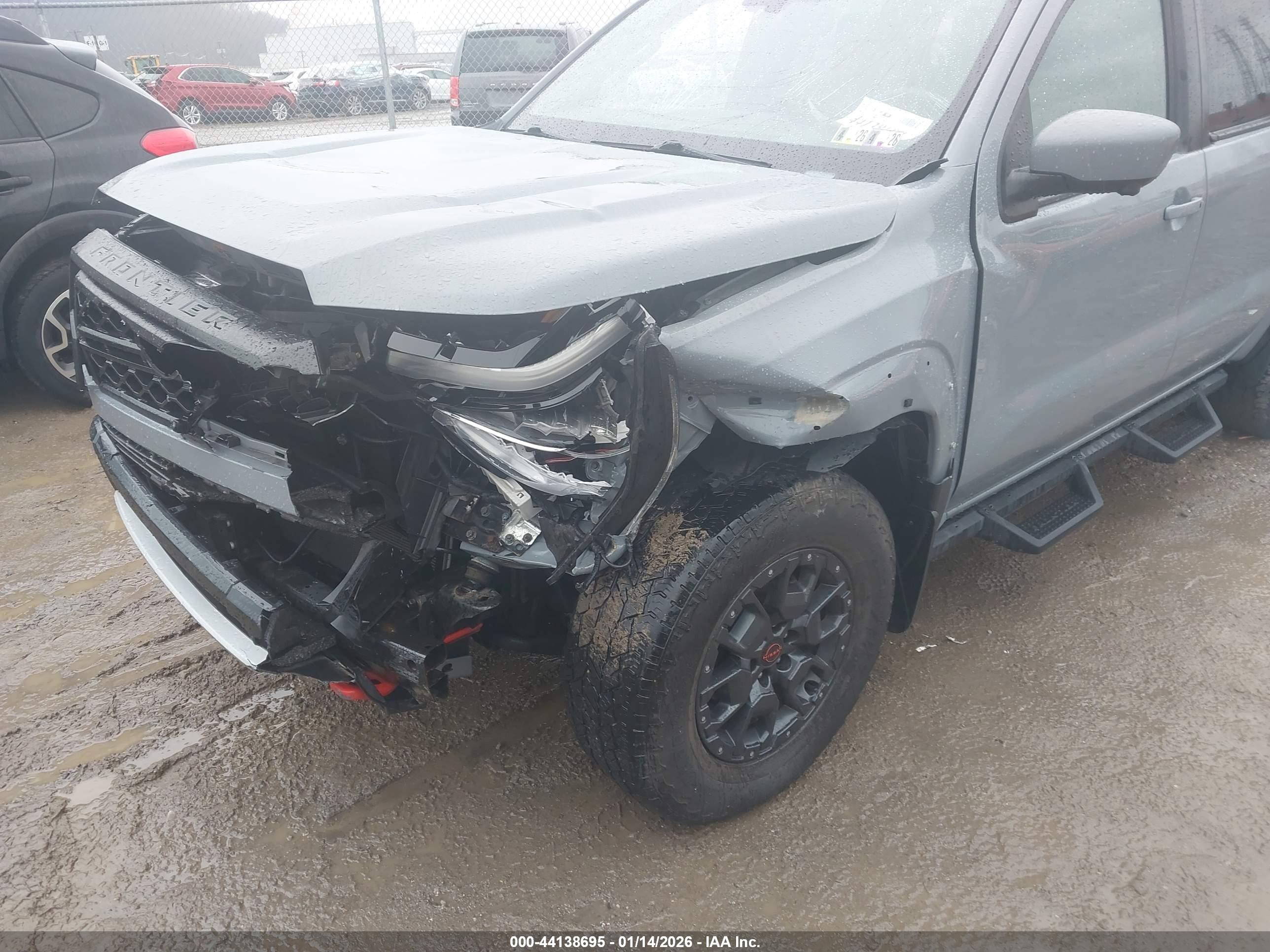NISSAN FRONTIER image 6