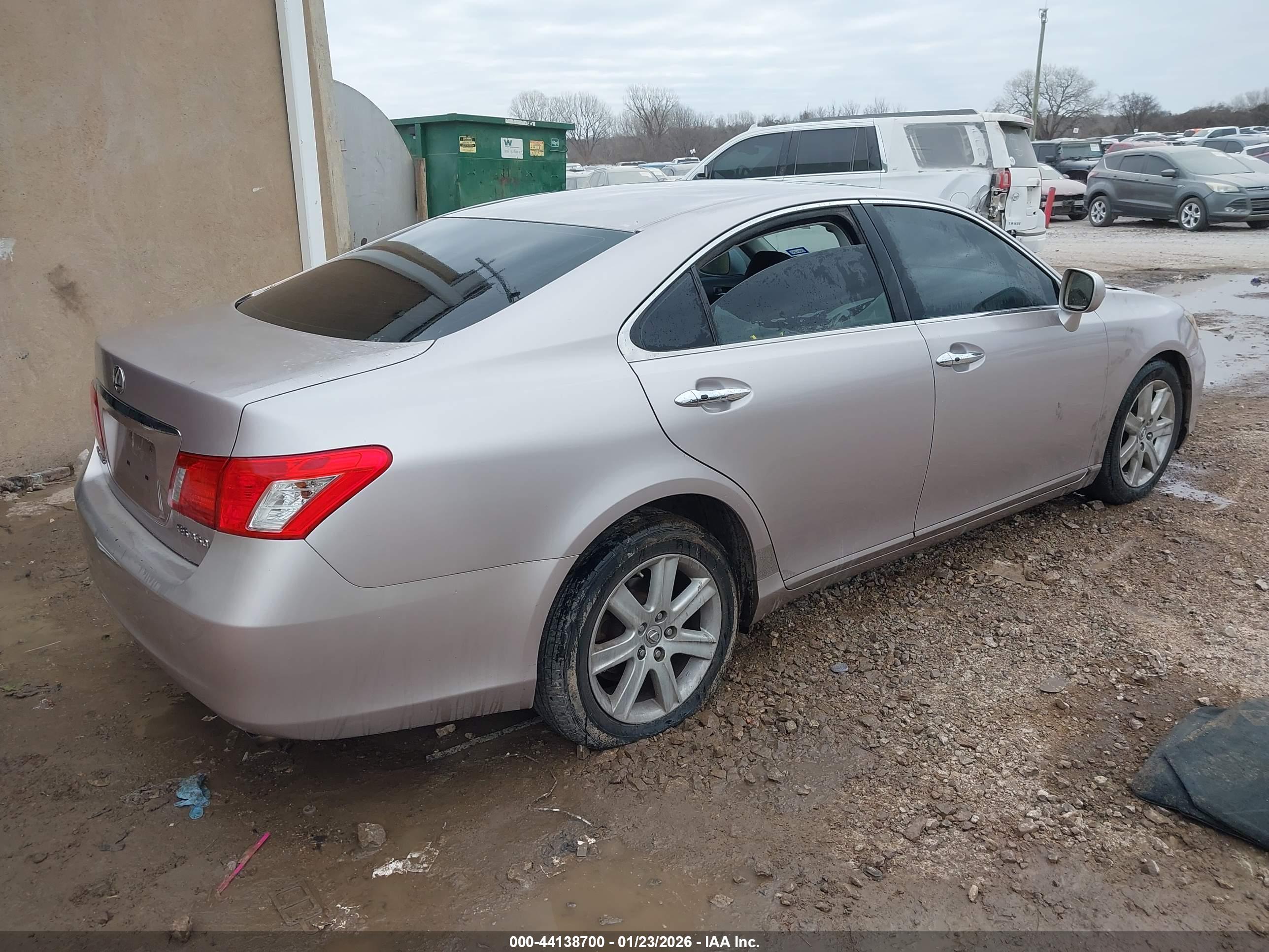 LEXUS ES image 4