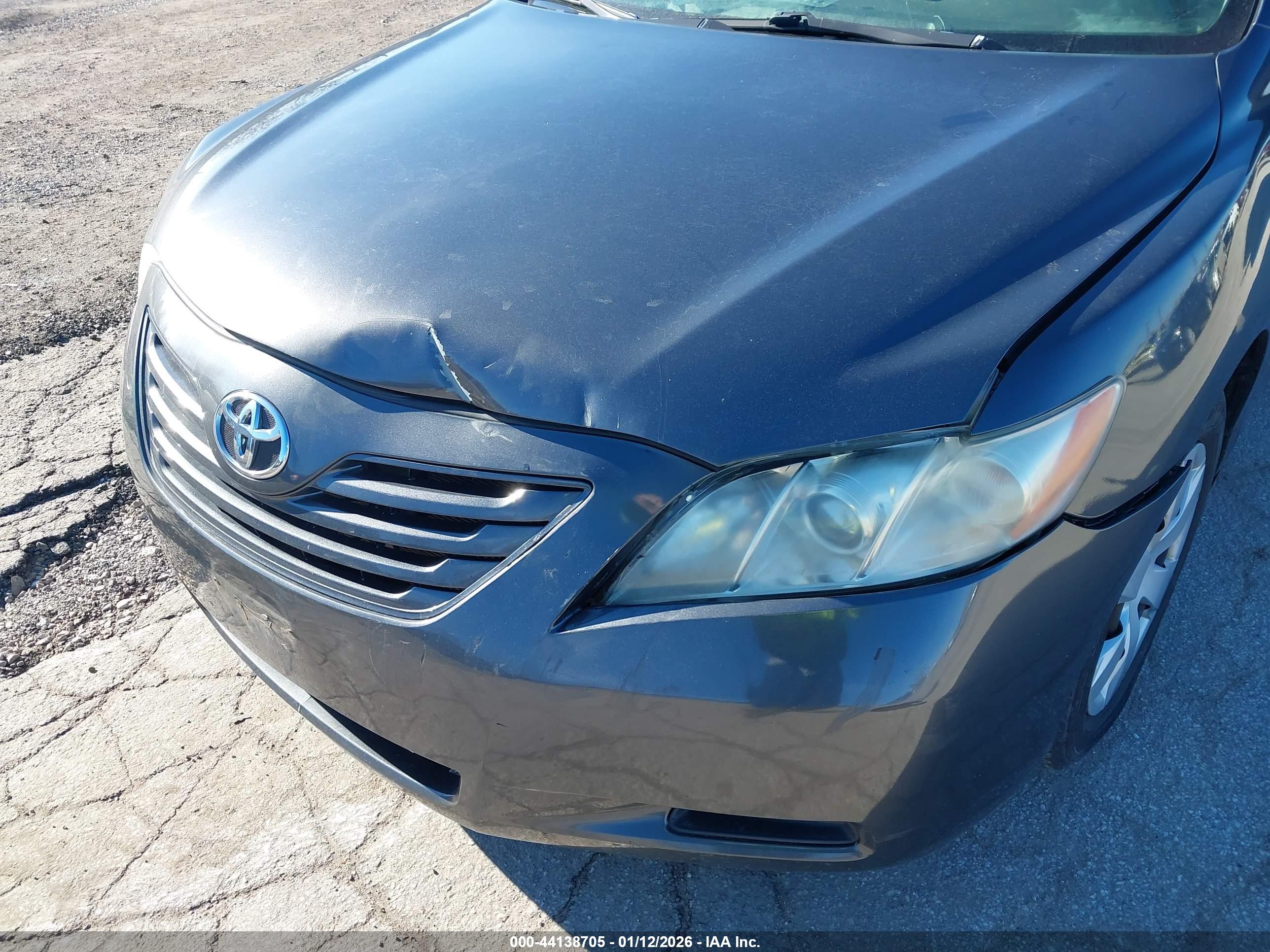 TOYOTA CAMRY image 6