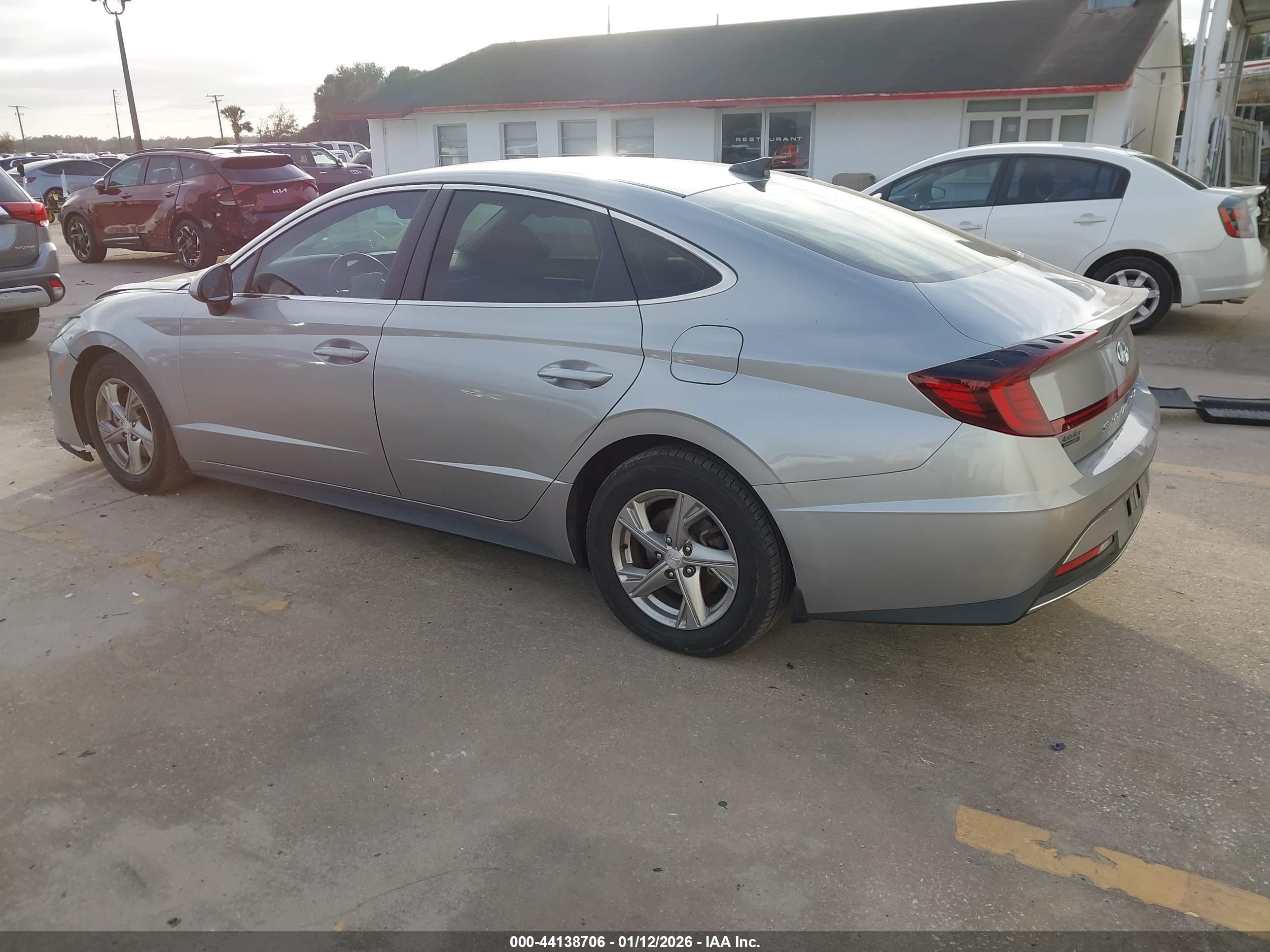 HYUNDAI SONATA image 3