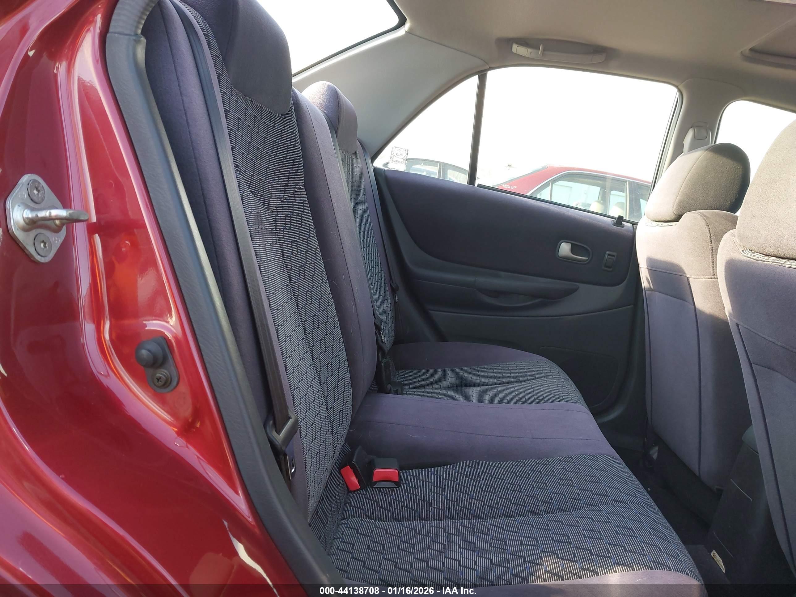 MAZDA PROTEGE image 8