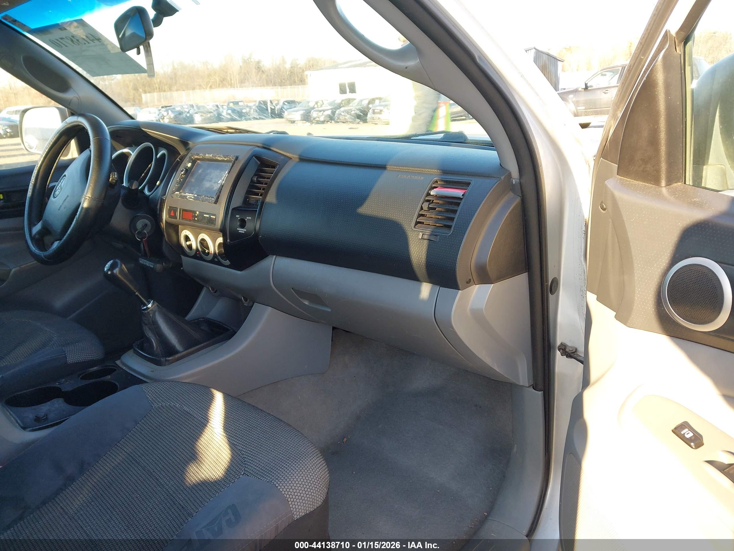 TOYOTA TACOMA image 5