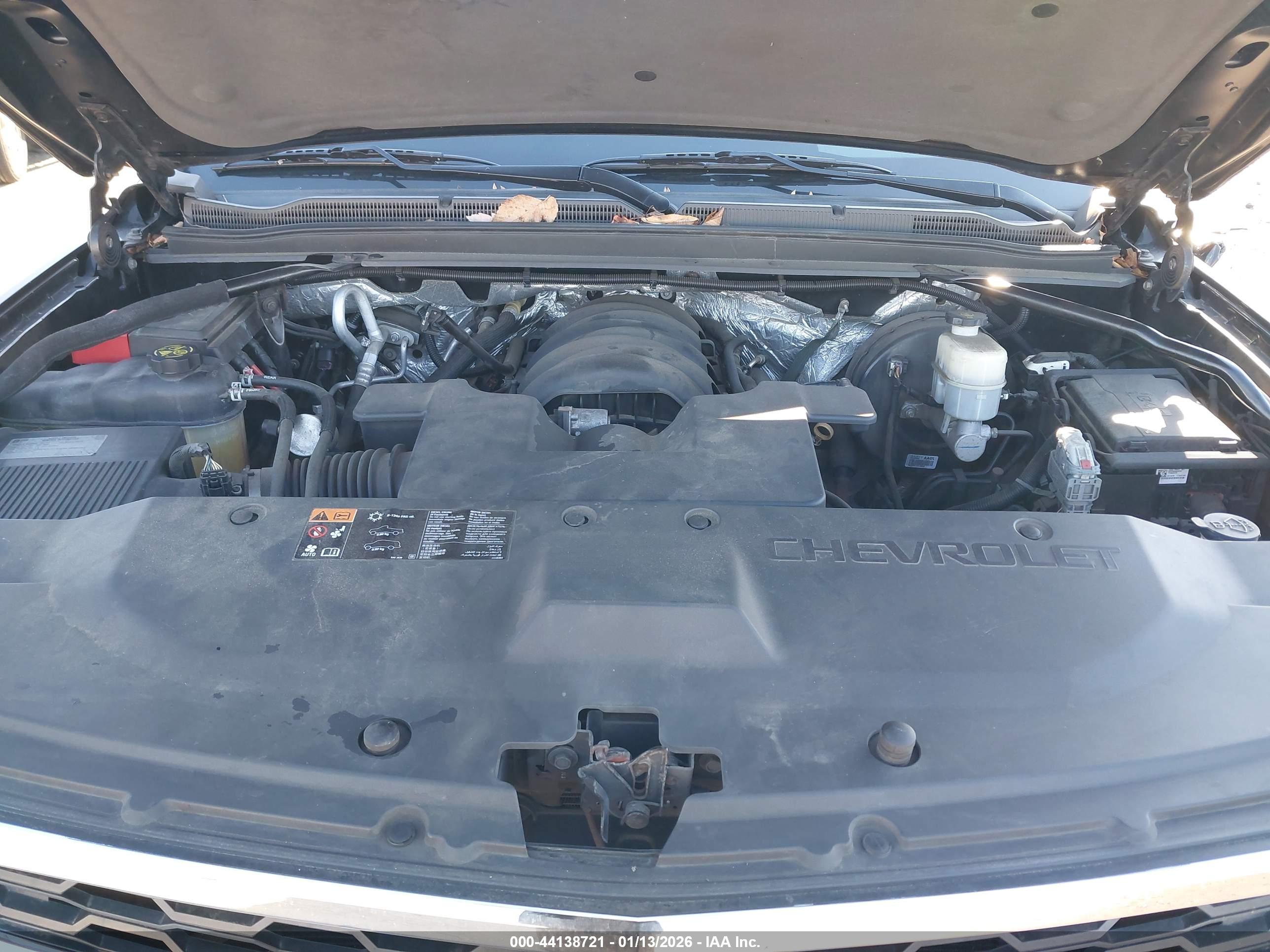 CHEVROLET SUBURBAN image 10