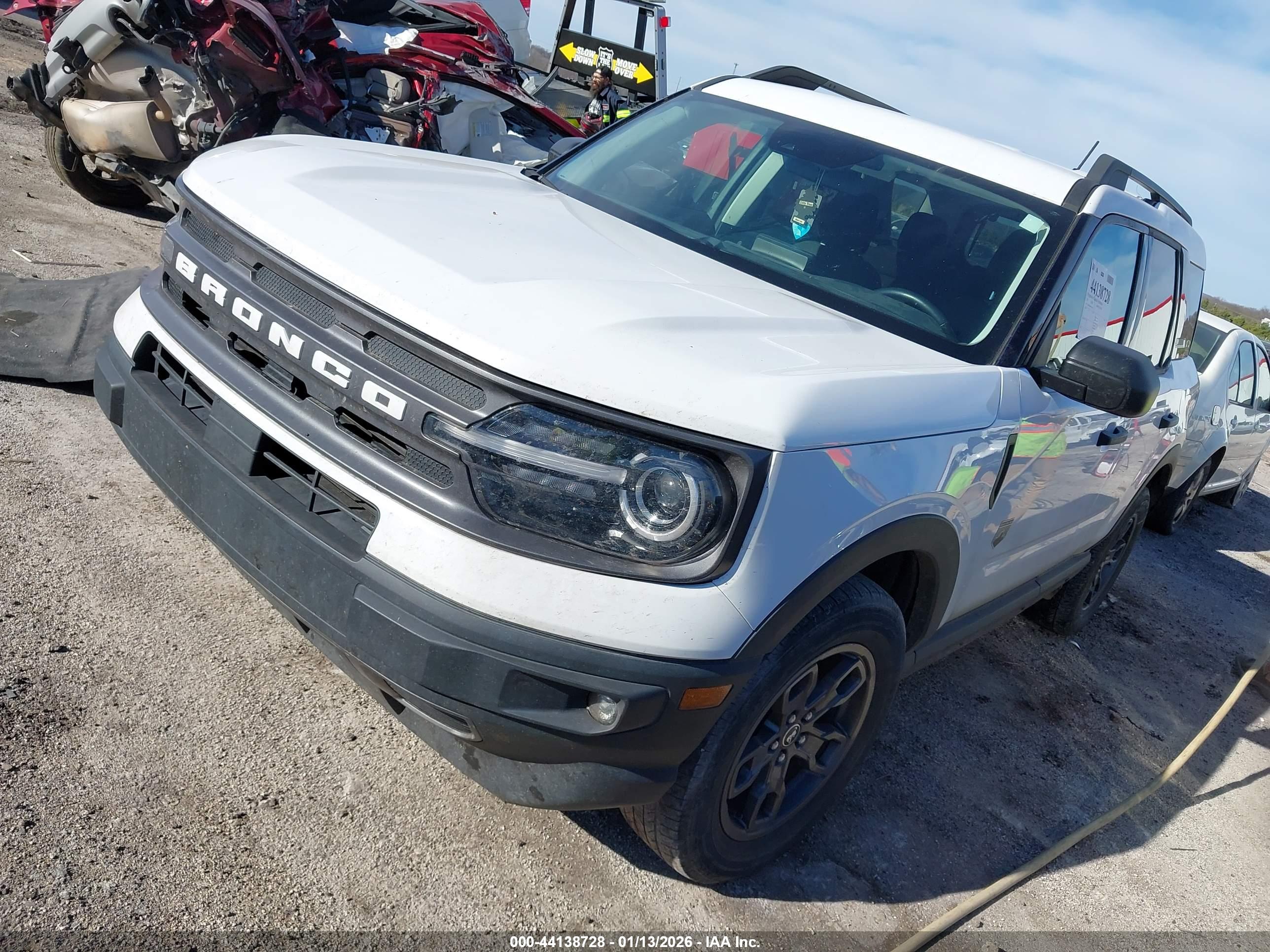 FORD BRONCO image 2