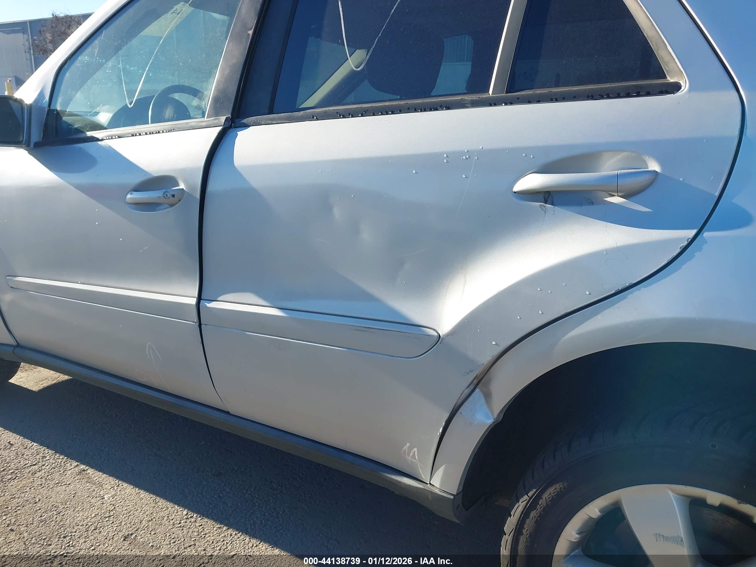 MERCEDES-BENZ ML image 6