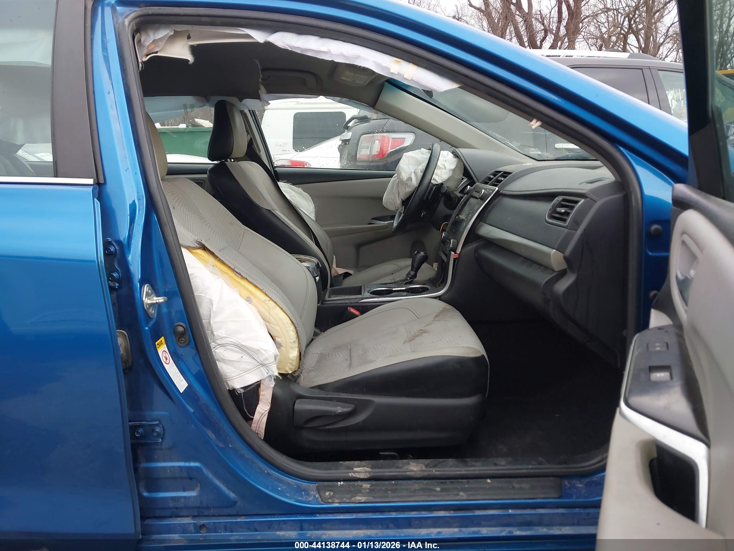 TOYOTA CAMRY image 5