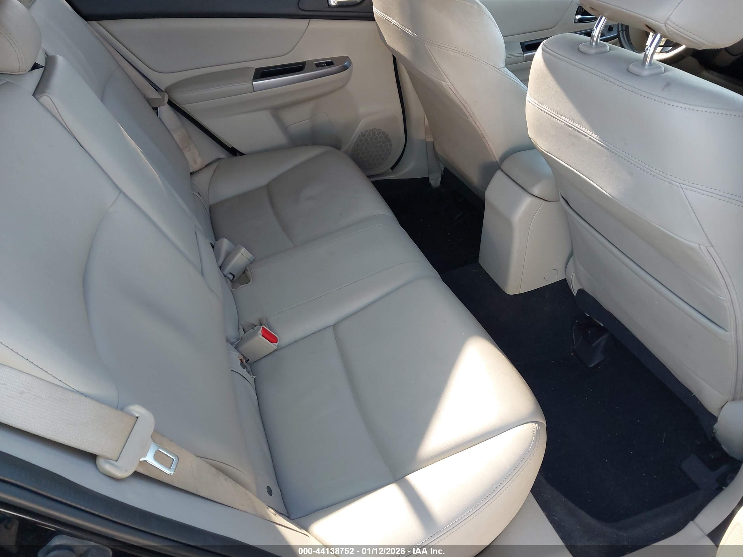 SUBARU XV image 8