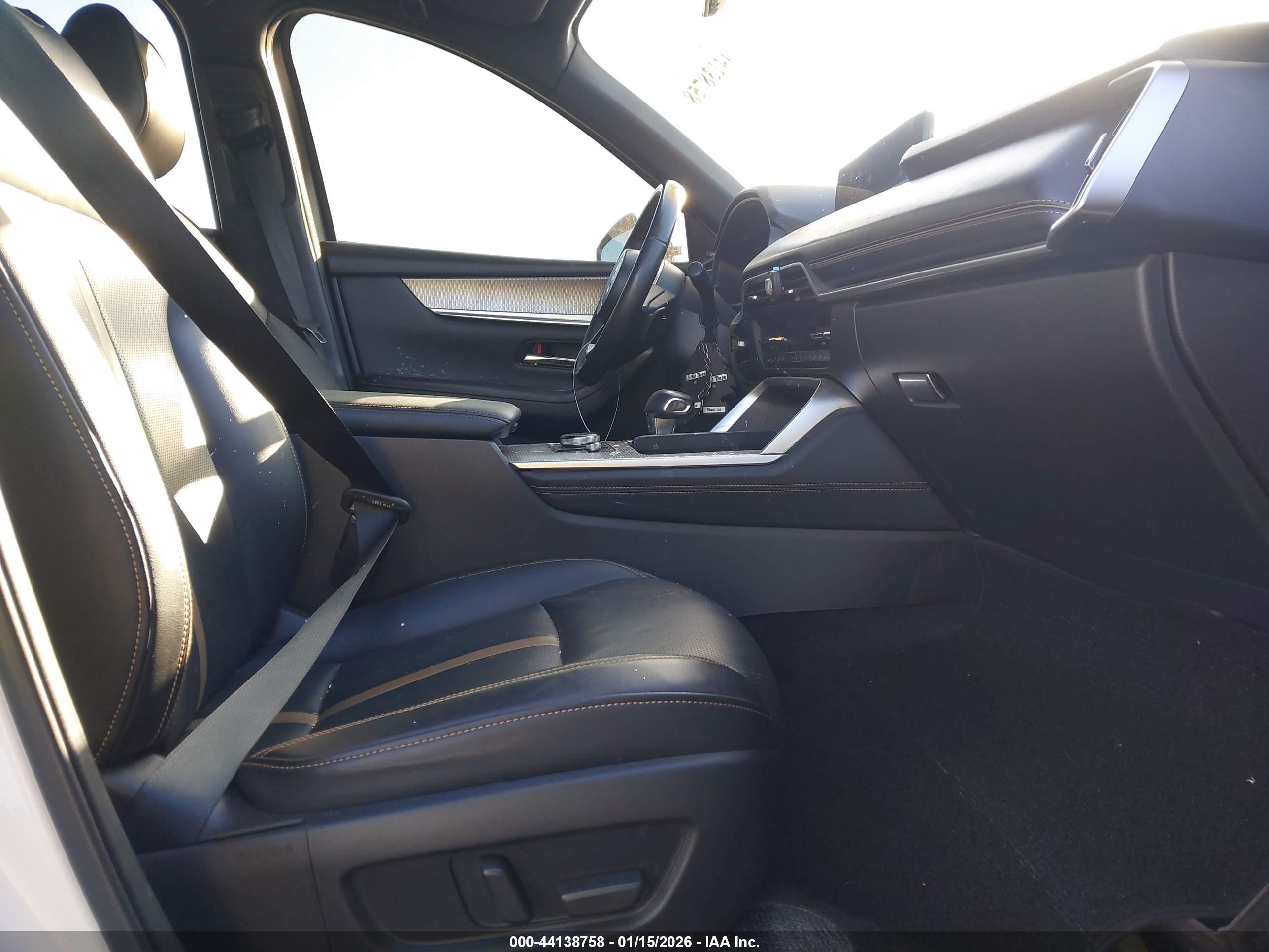 MAZDA CX-90 image 5