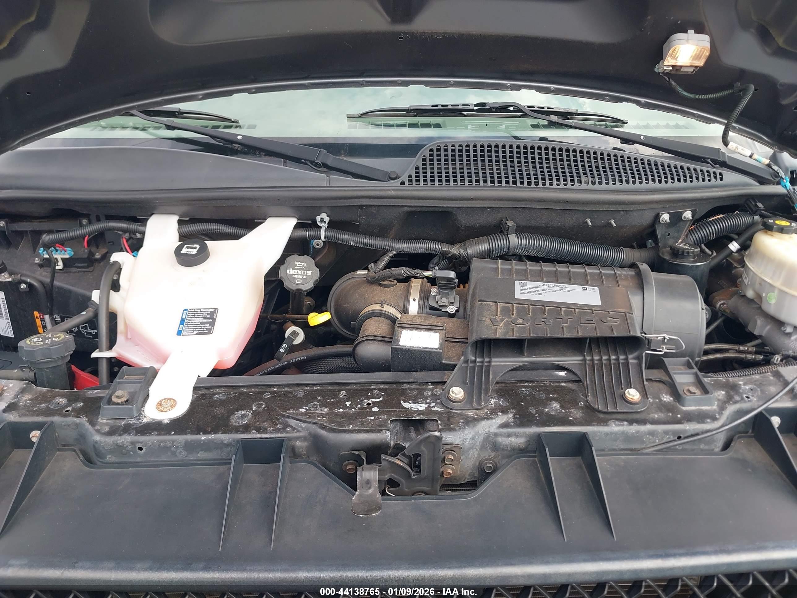 CHEVROLET EXPRESS image 10