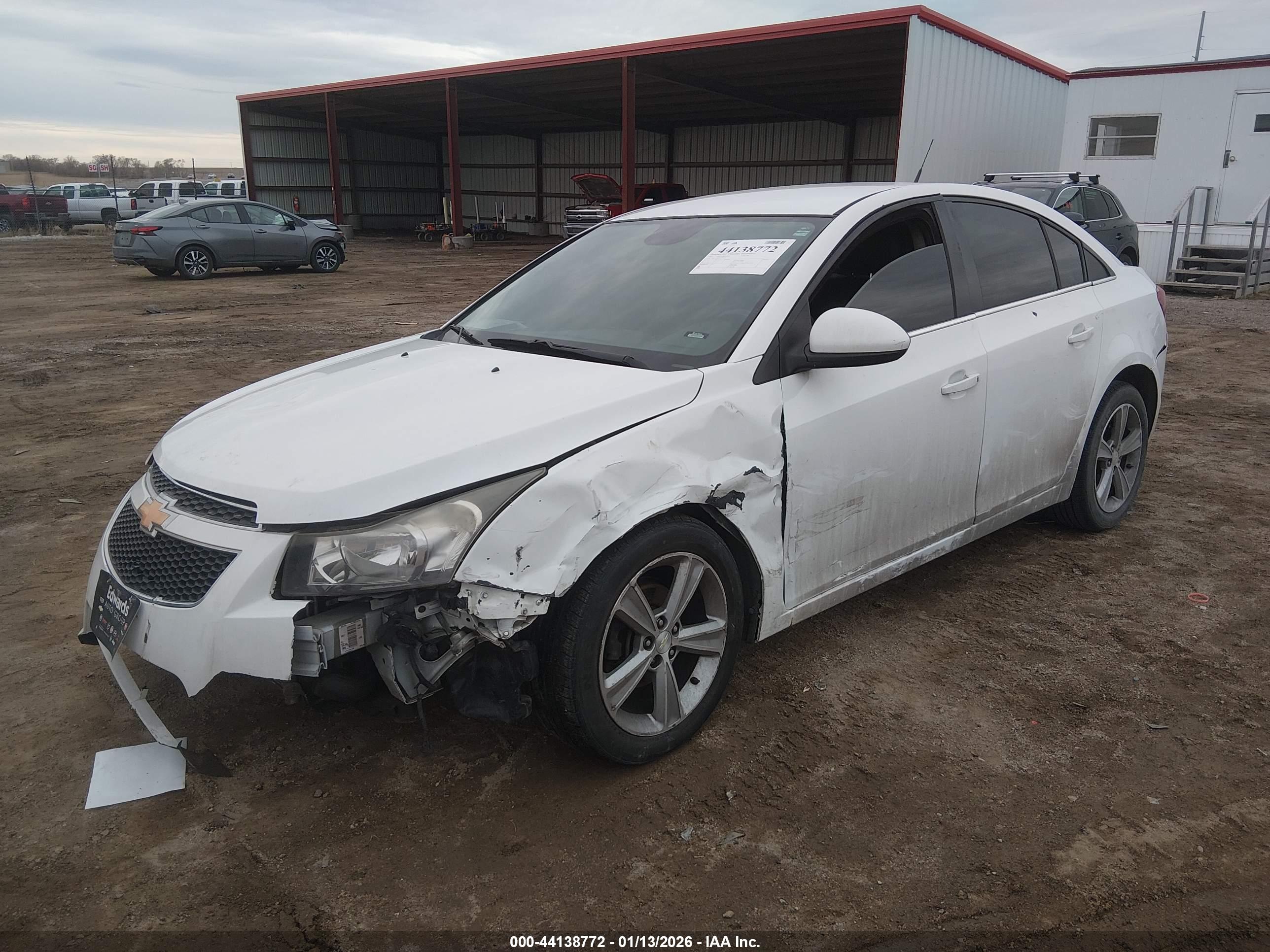 CHEVROLET CRUZE image 2