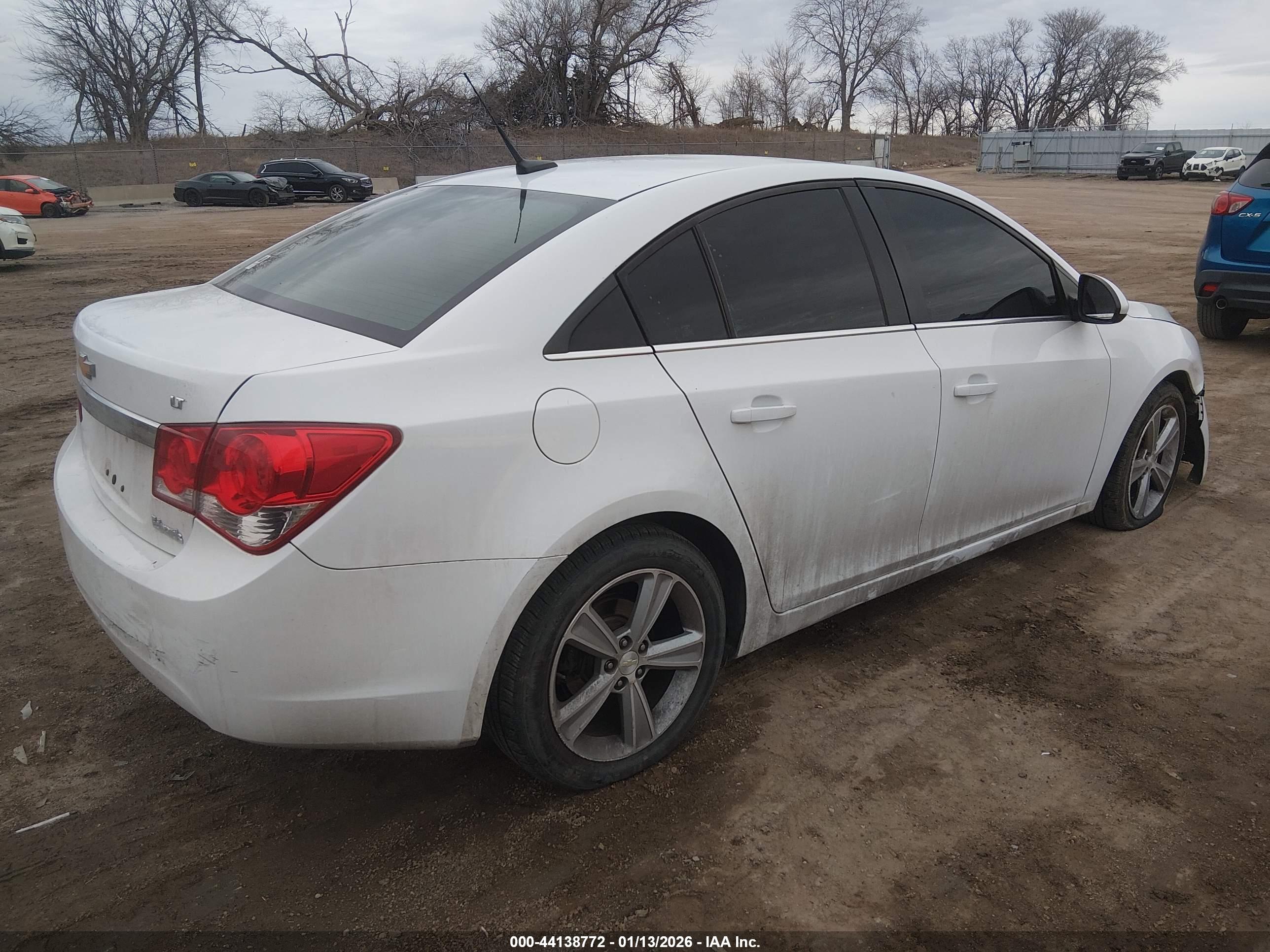 CHEVROLET CRUZE image 4