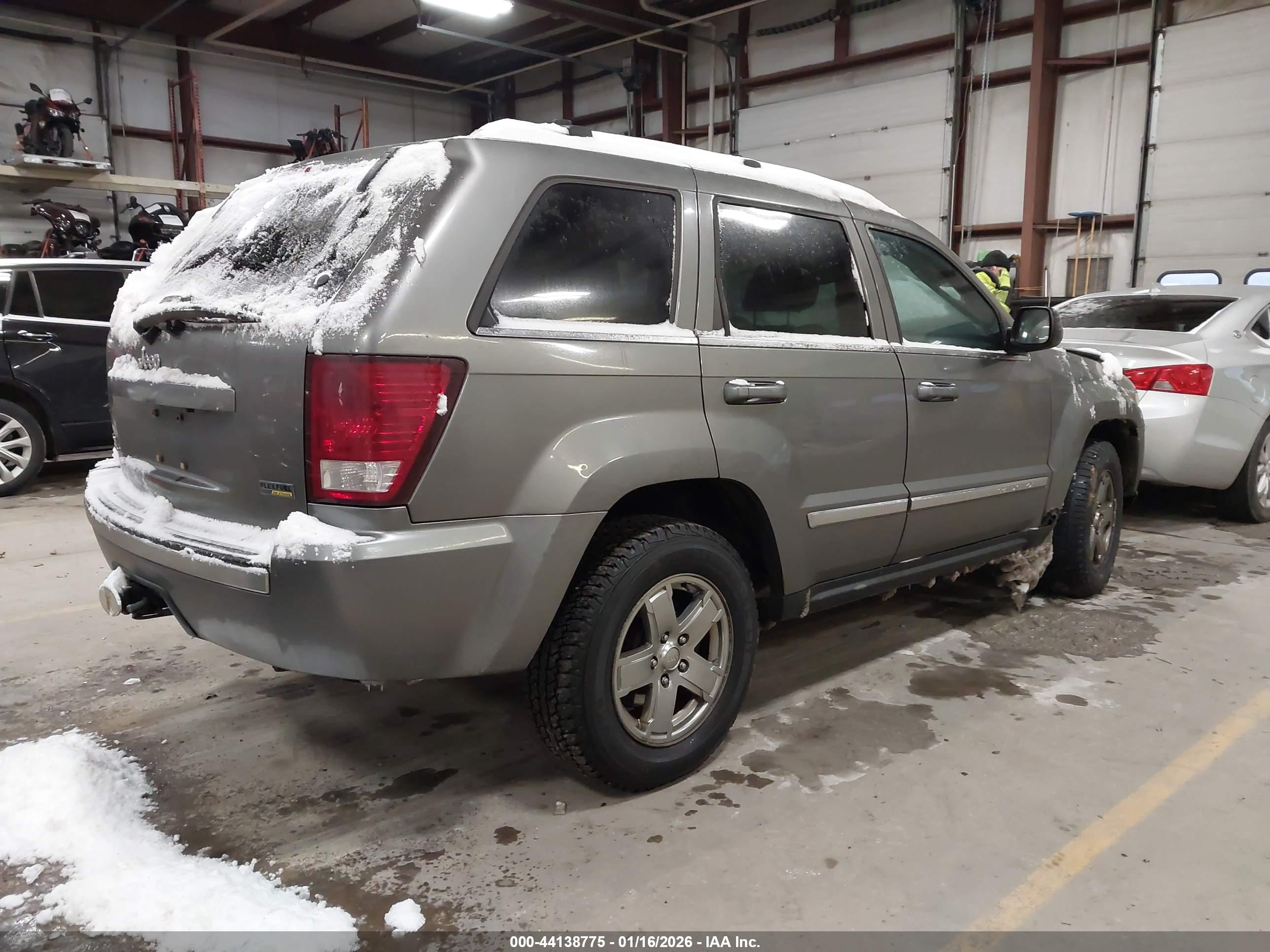 JEEP GRAND image 4