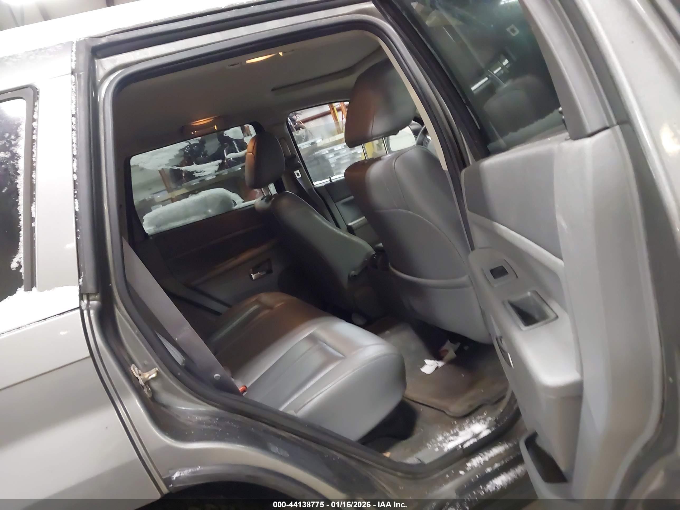 JEEP GRAND image 8
