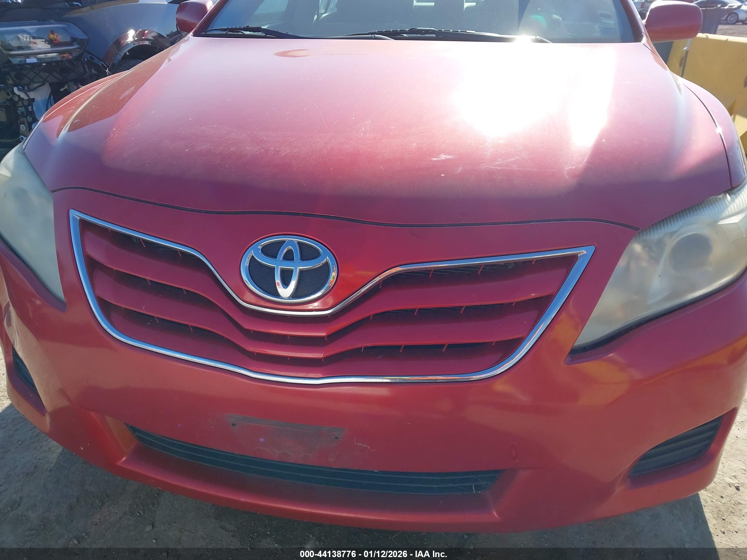 TOYOTA CAMRY image 6