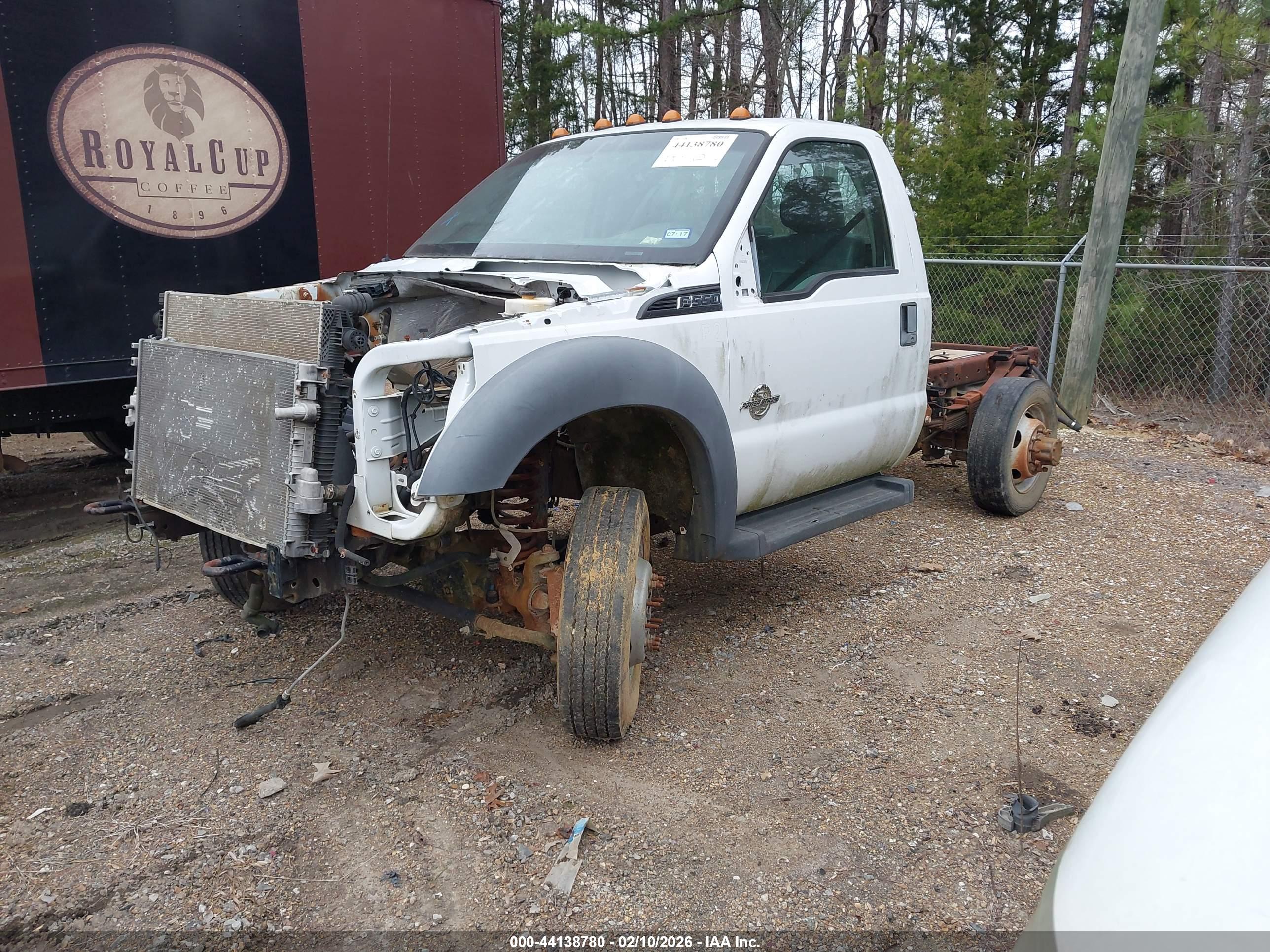 FORD F-550 image 2