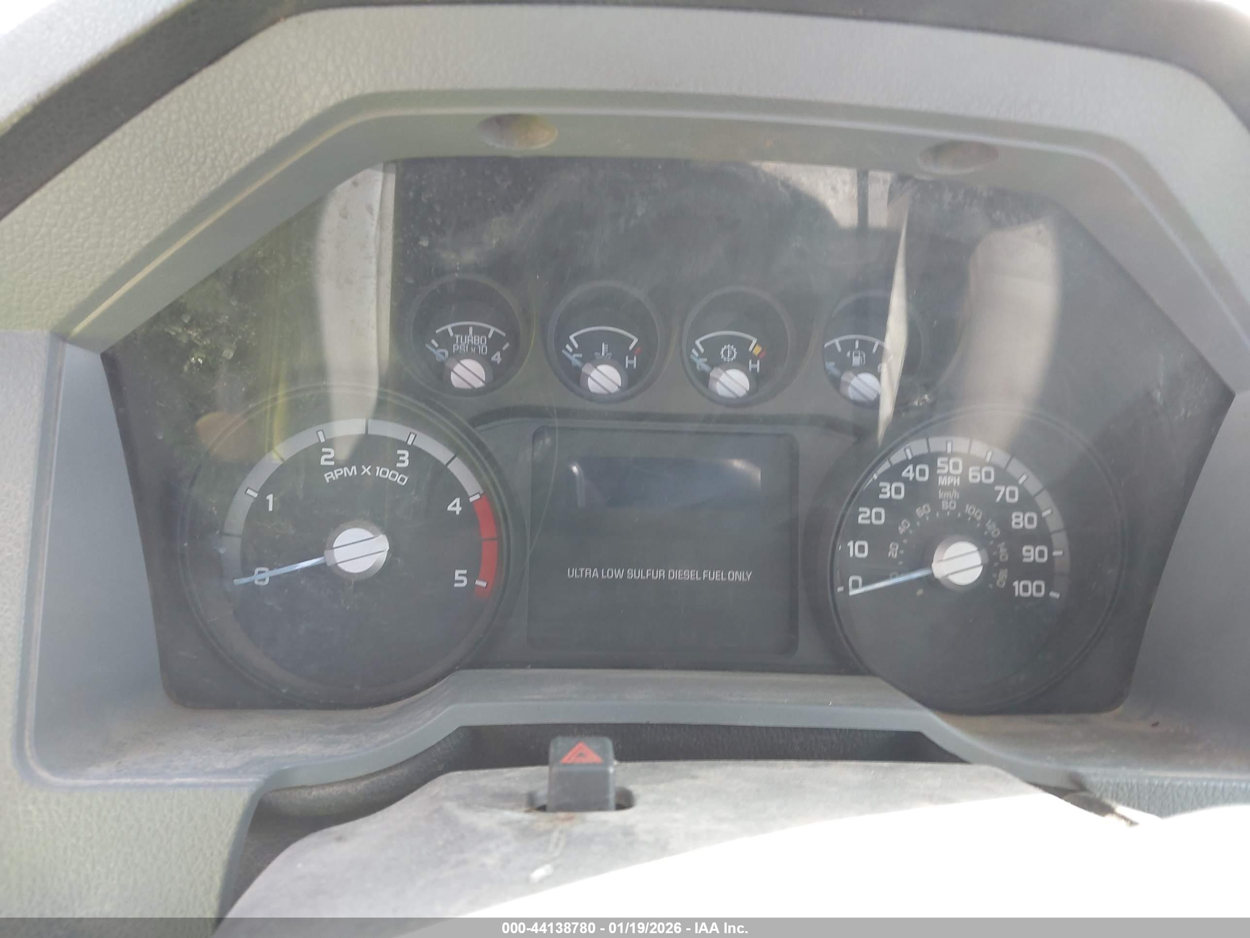 FORD F-550 image 6