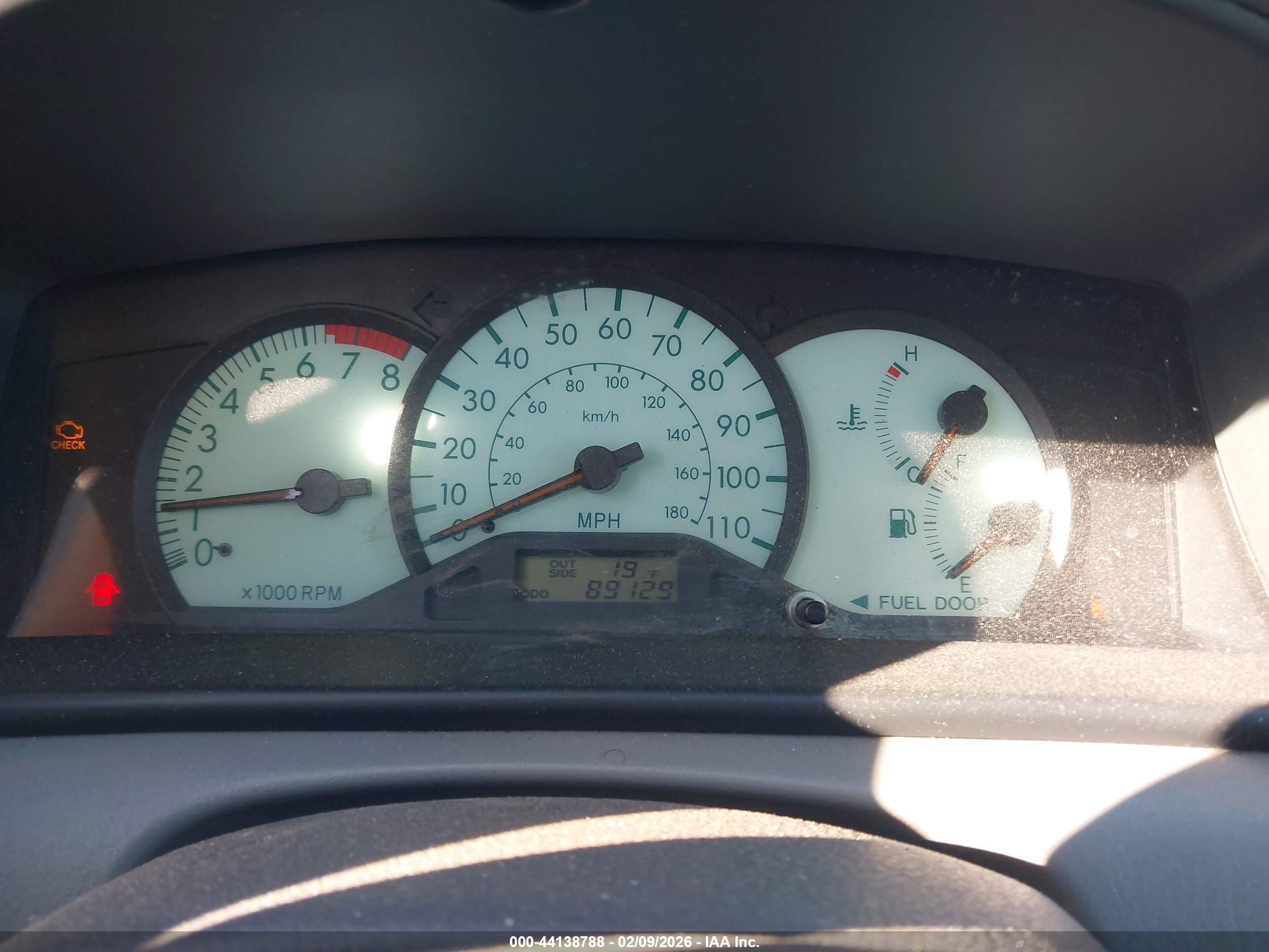 TOYOTA COROLLA image 7