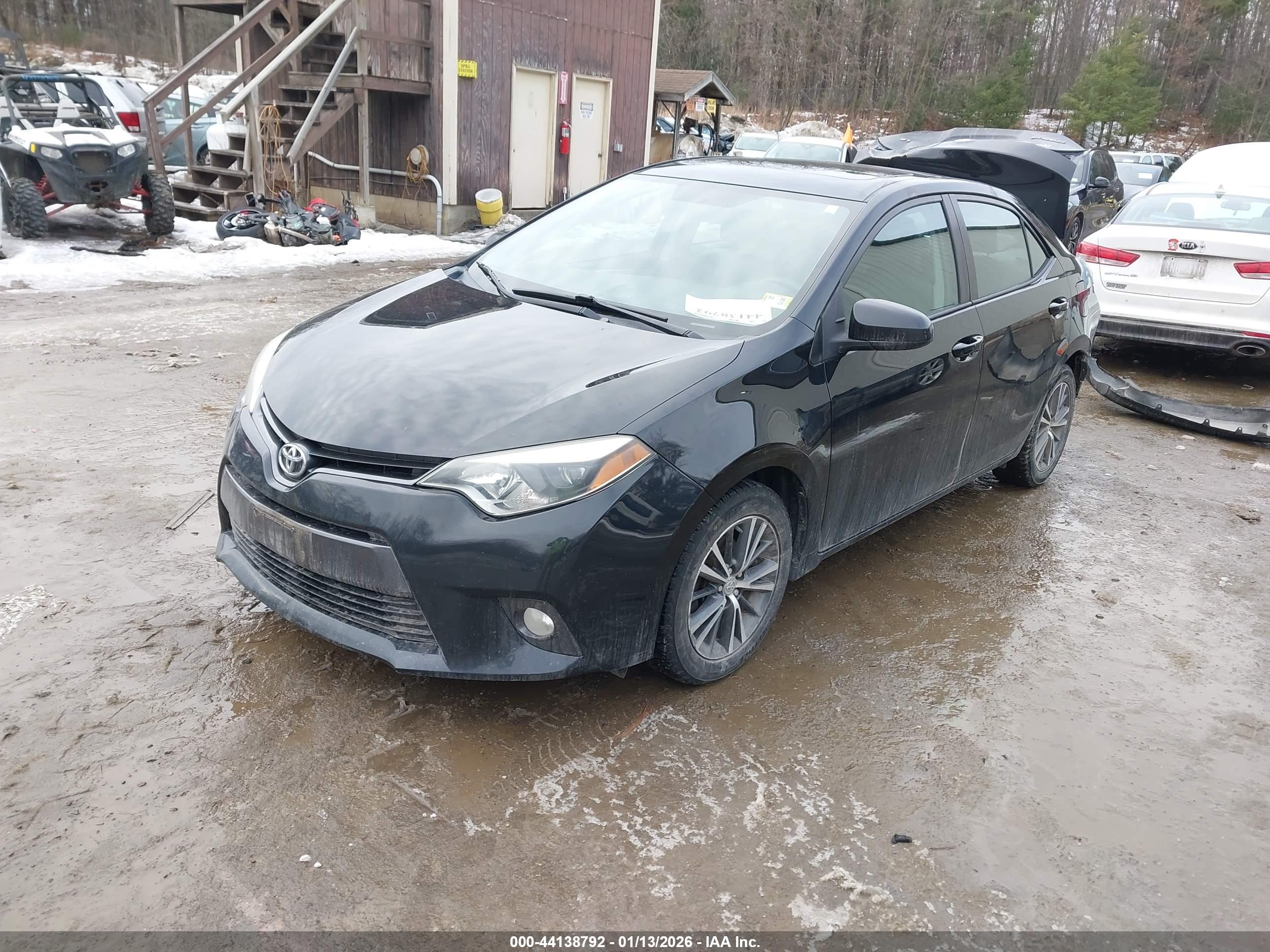 TOYOTA COROLLA image 2