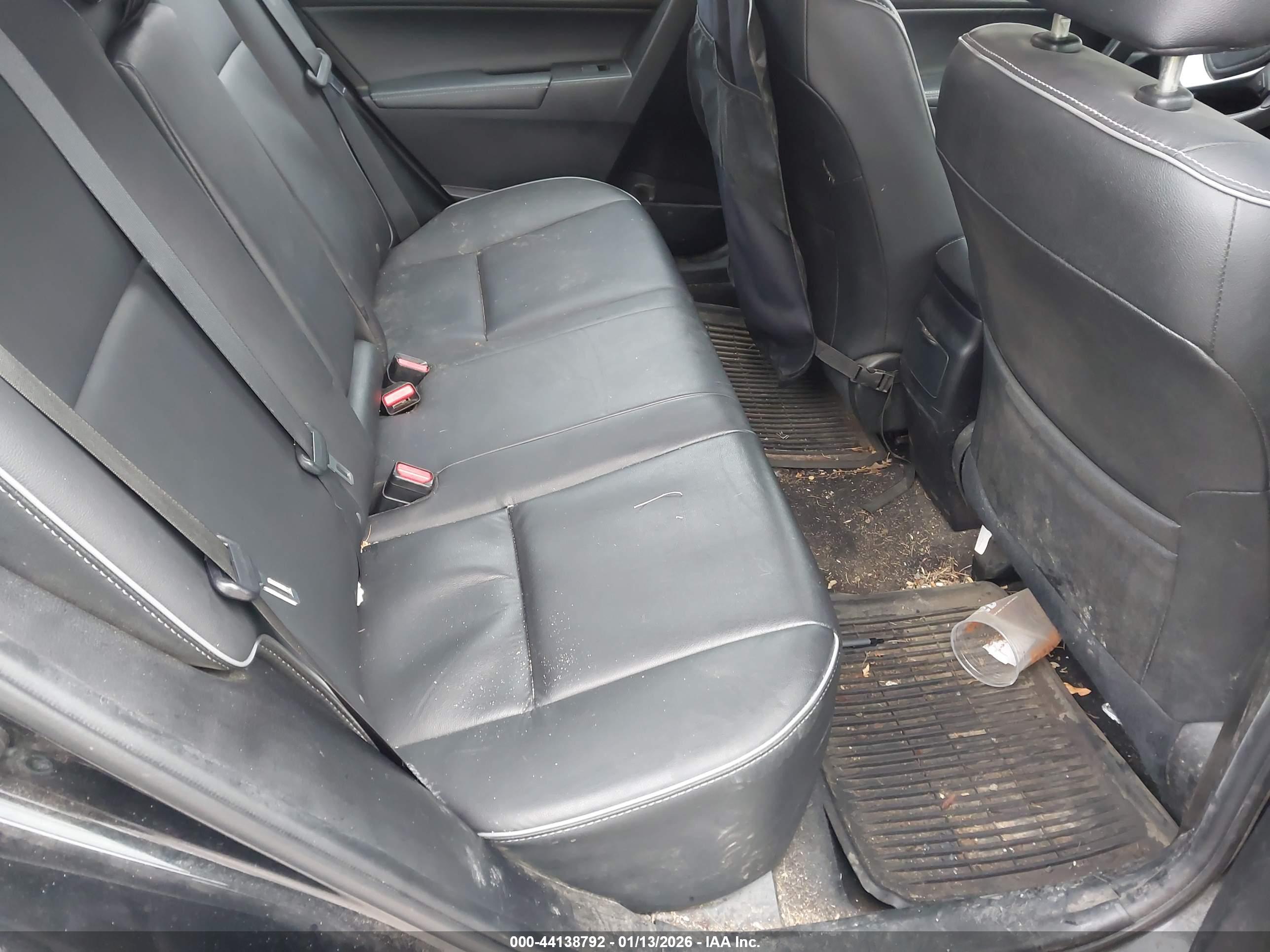 TOYOTA COROLLA image 8