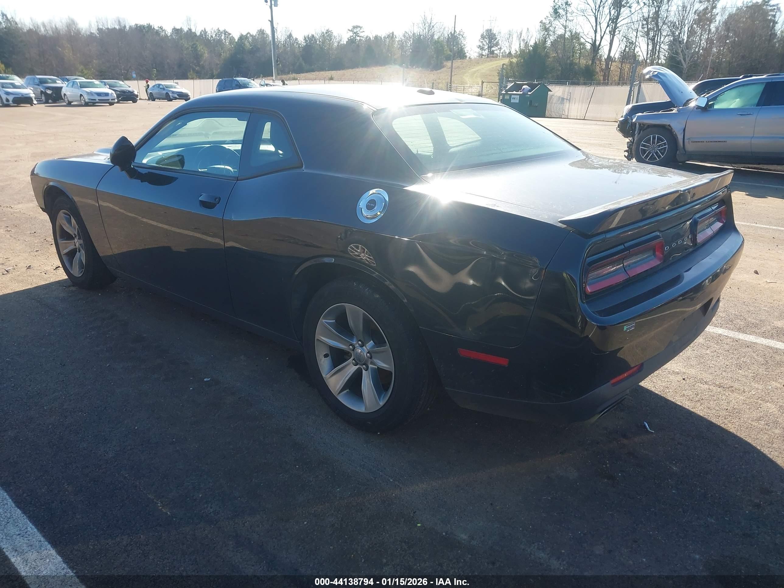 DODGE CHALLENGER image 3