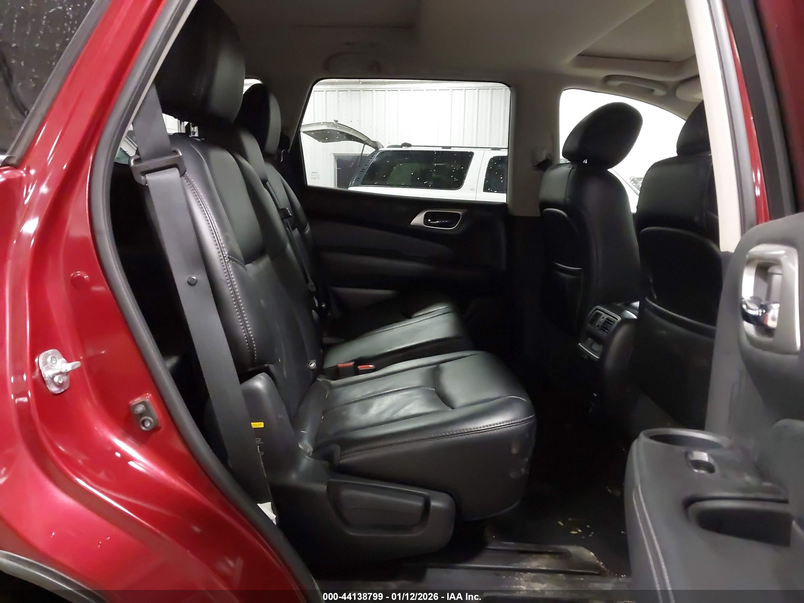NISSAN PATHFINDER image 8