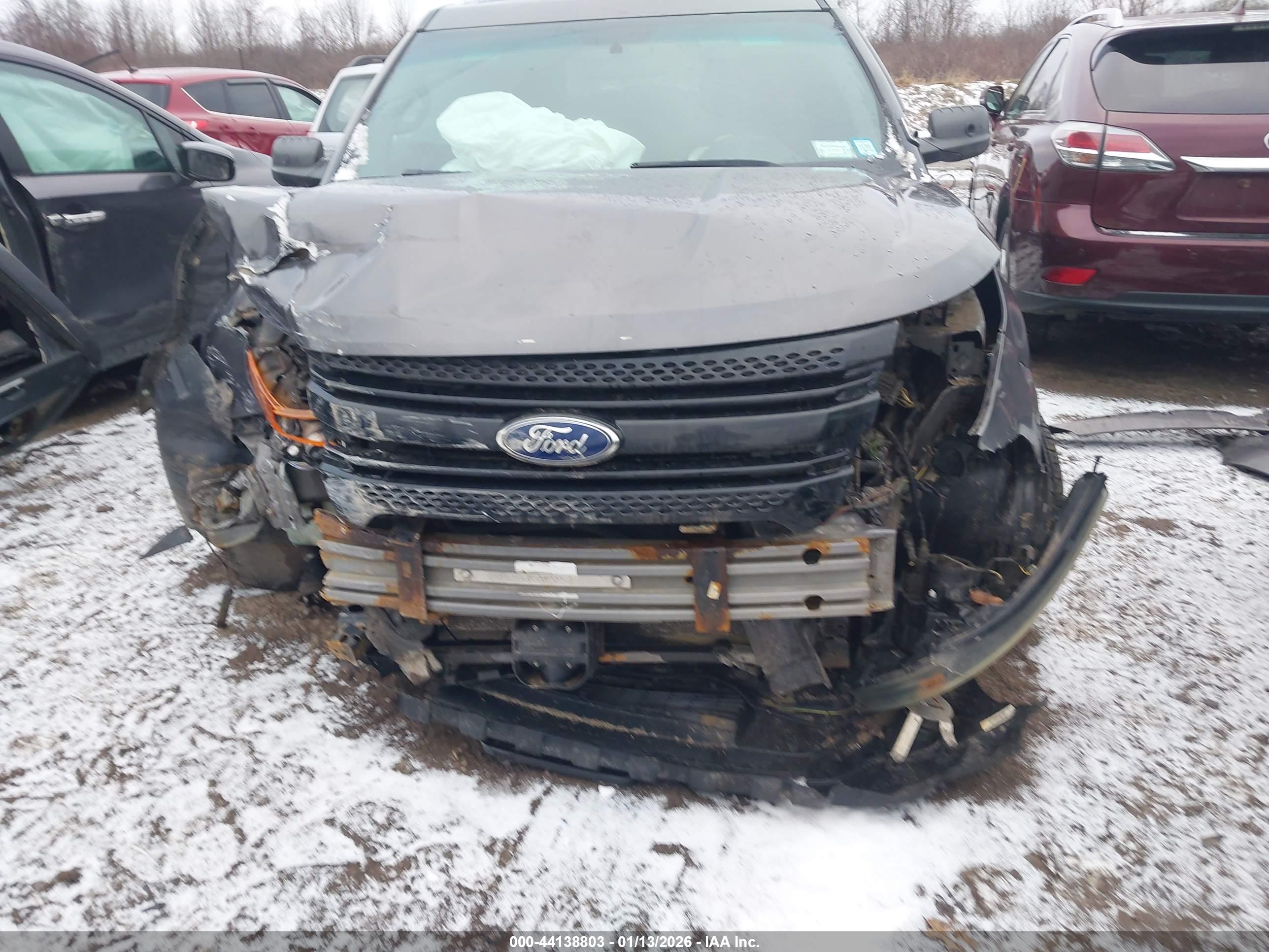 FORD UTILITY image 6