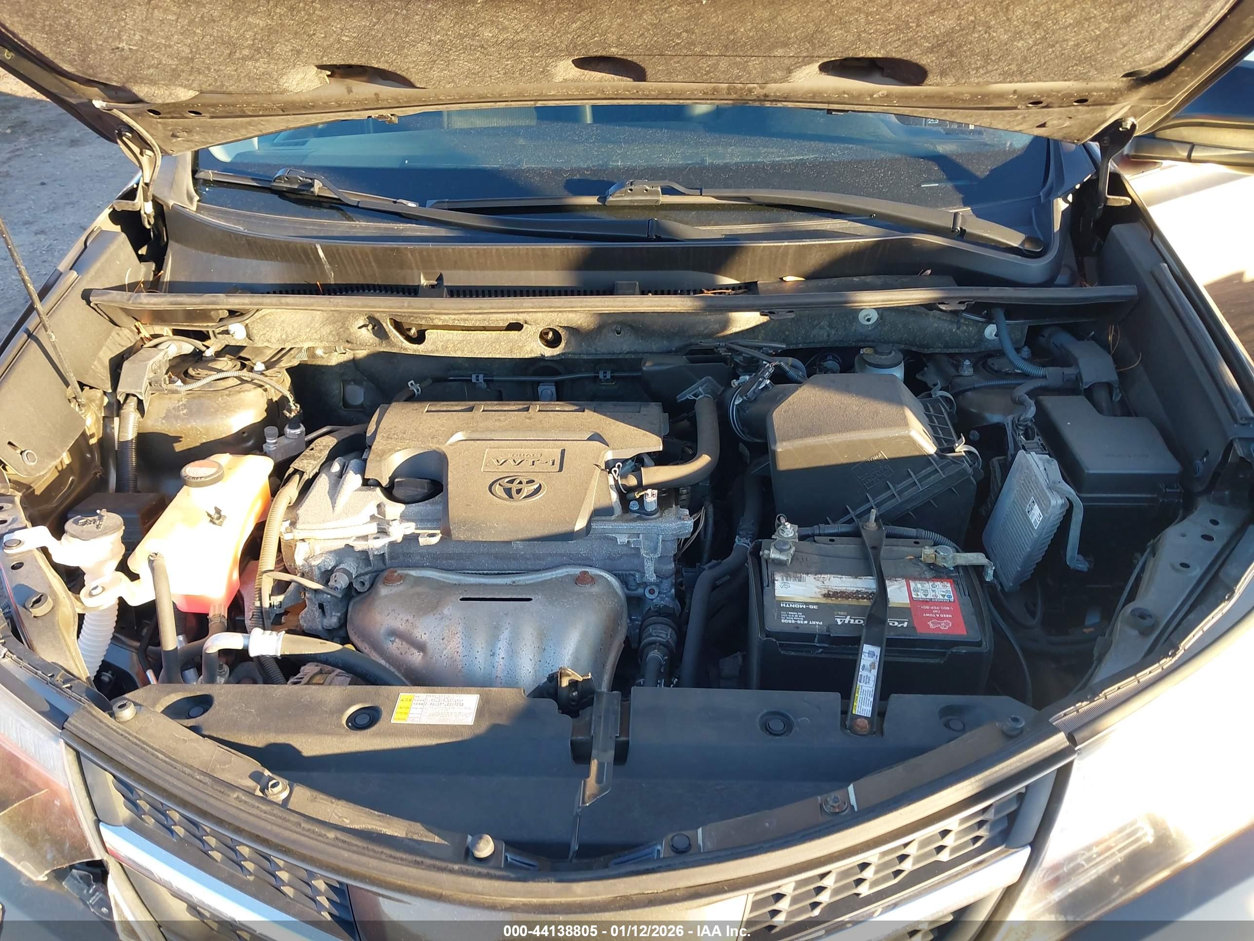 TOYOTA RAV4 image 10