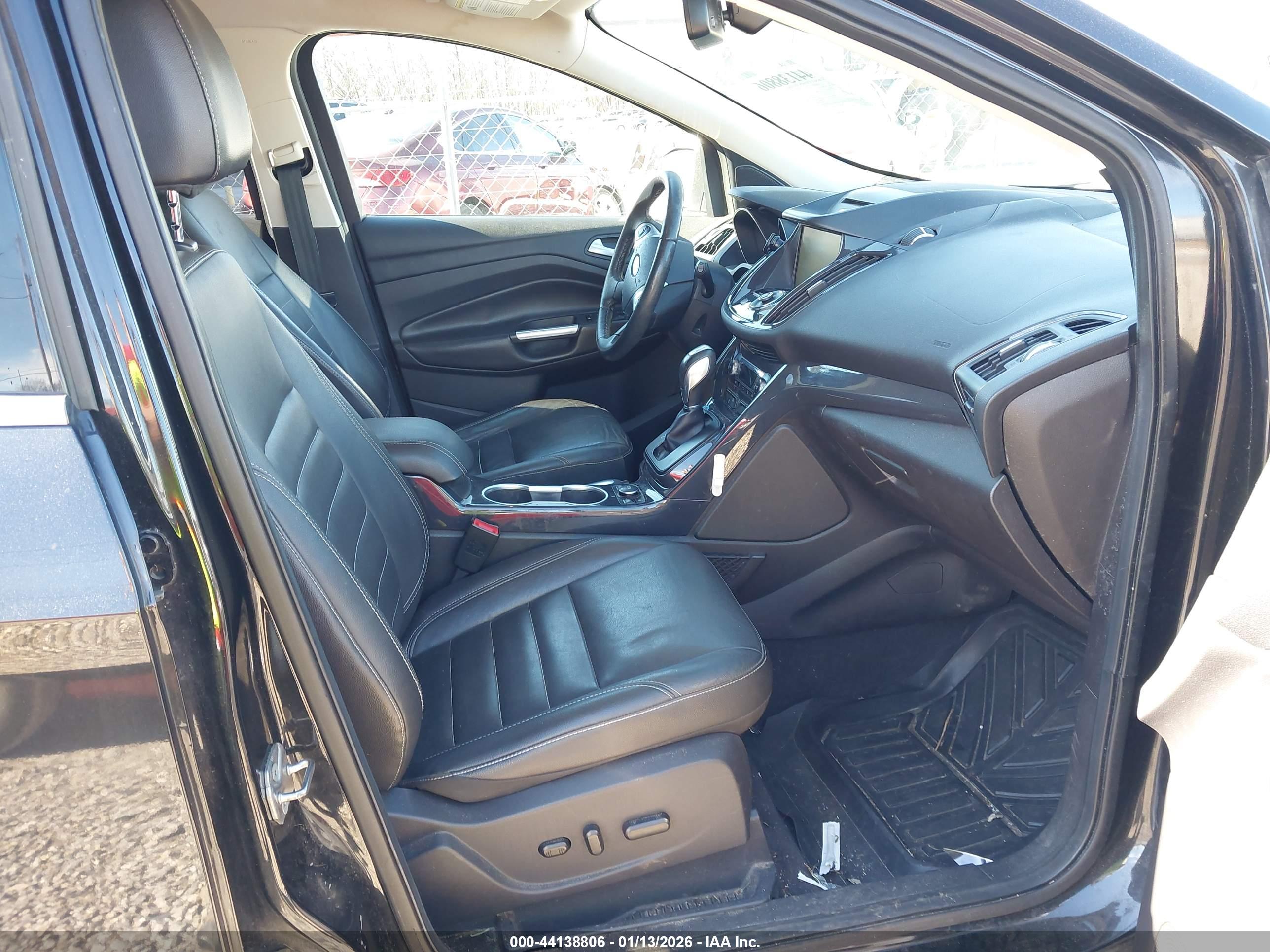 FORD ESCAPE image 5