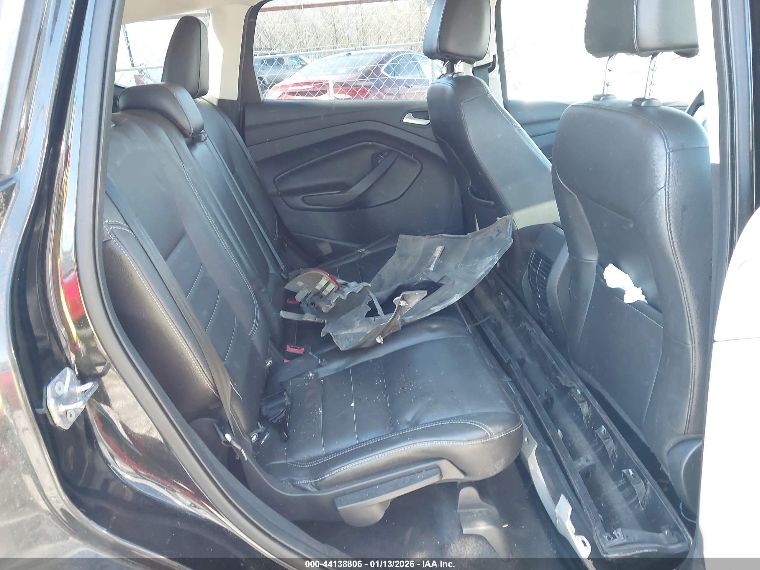 FORD ESCAPE image 8