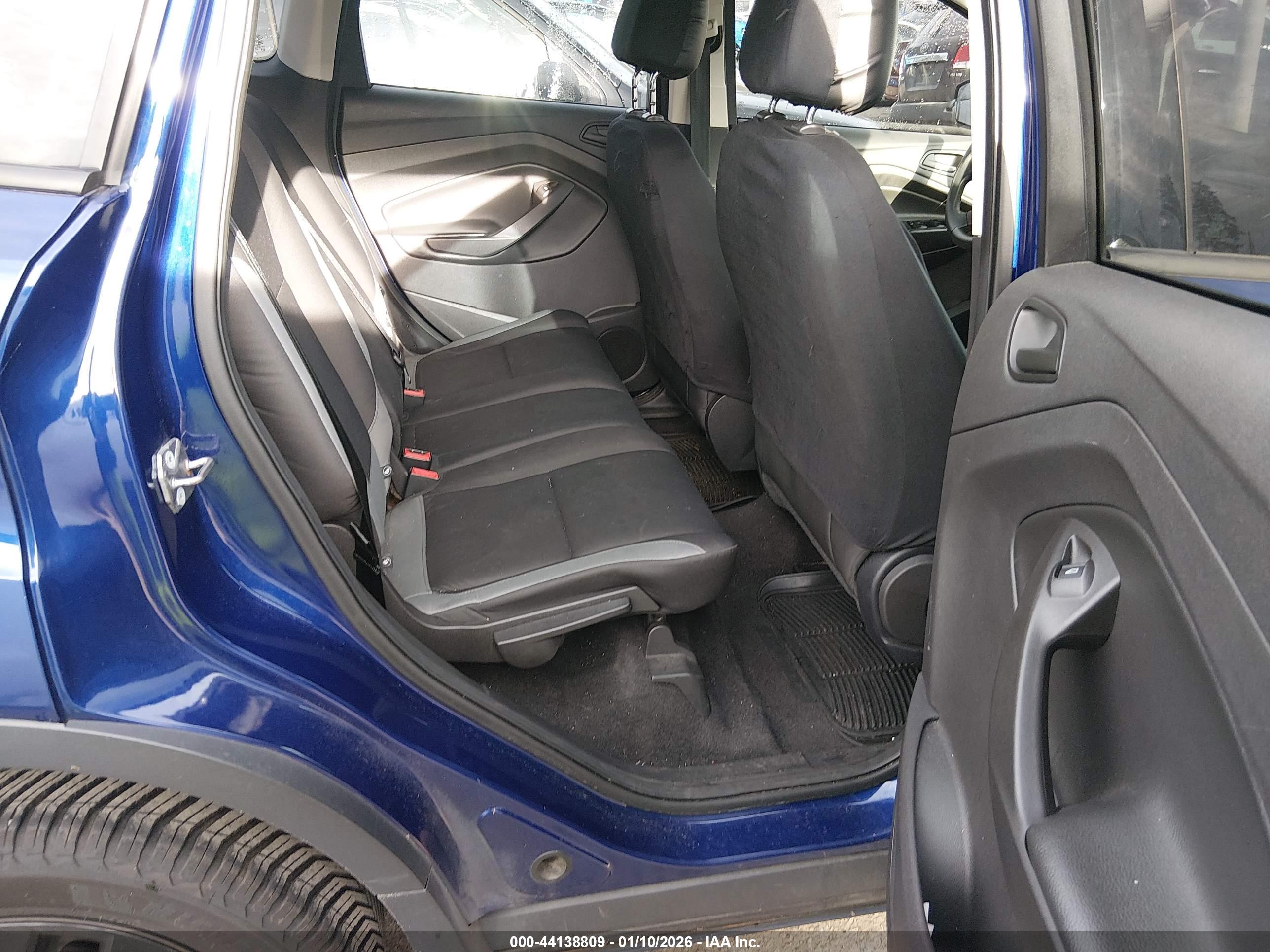 FORD ESCAPE image 8