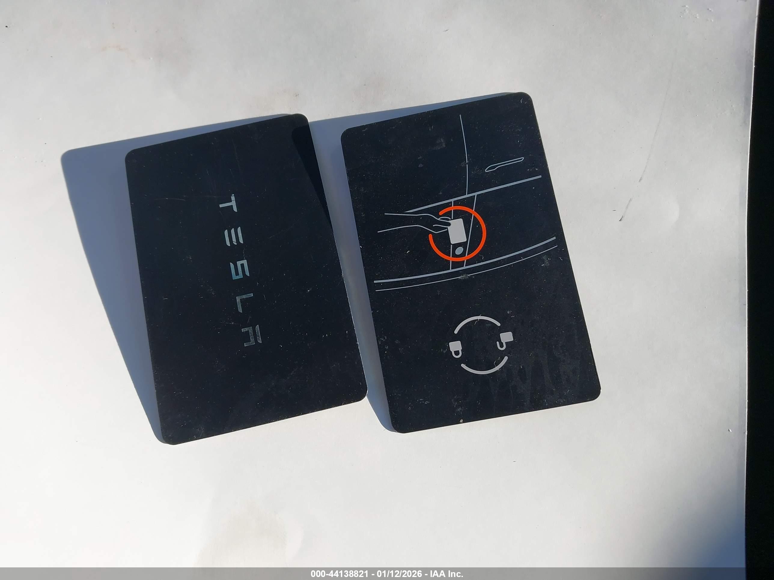 TESLA MODEL image 11