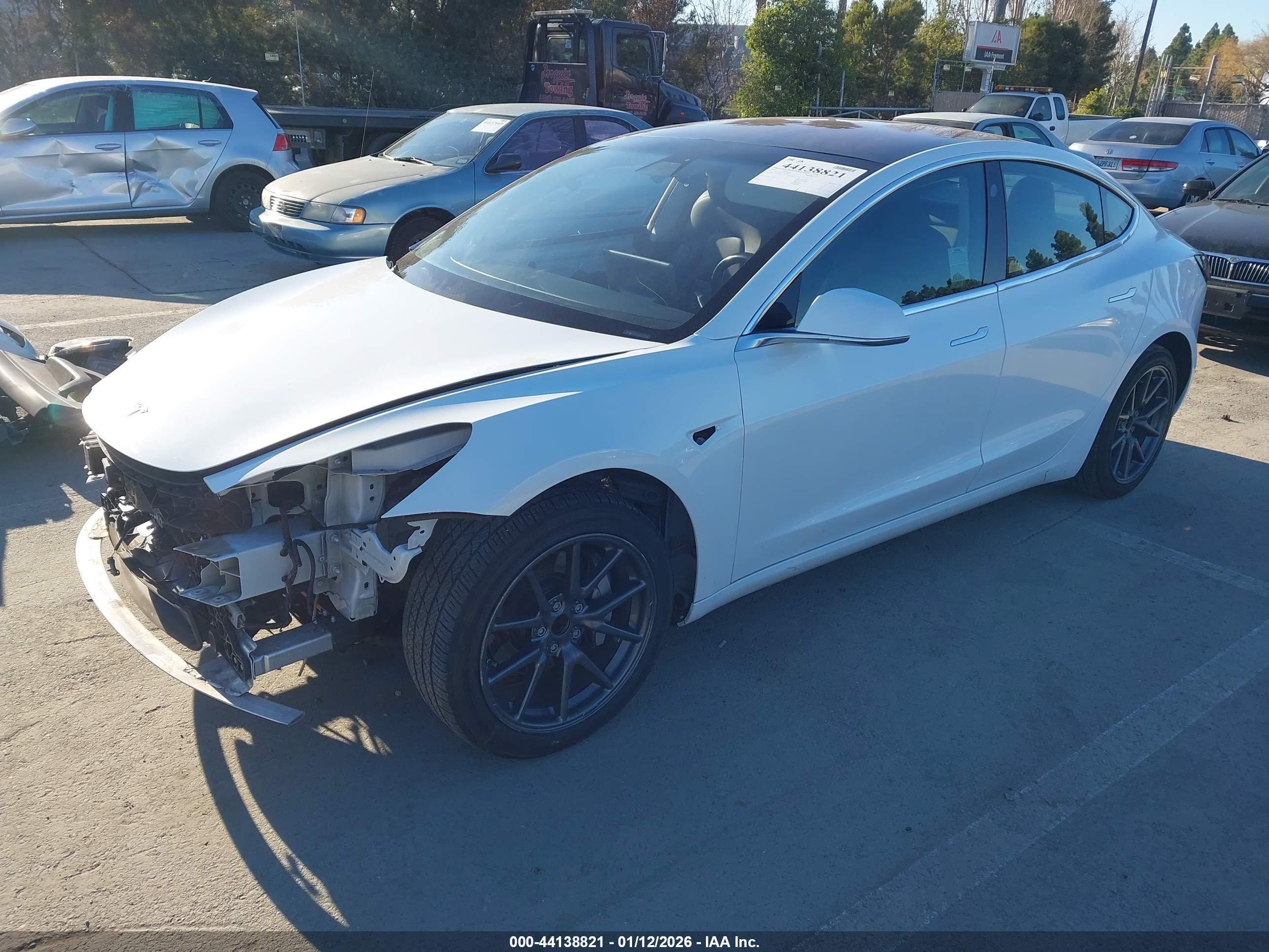 TESLA MODEL image 2