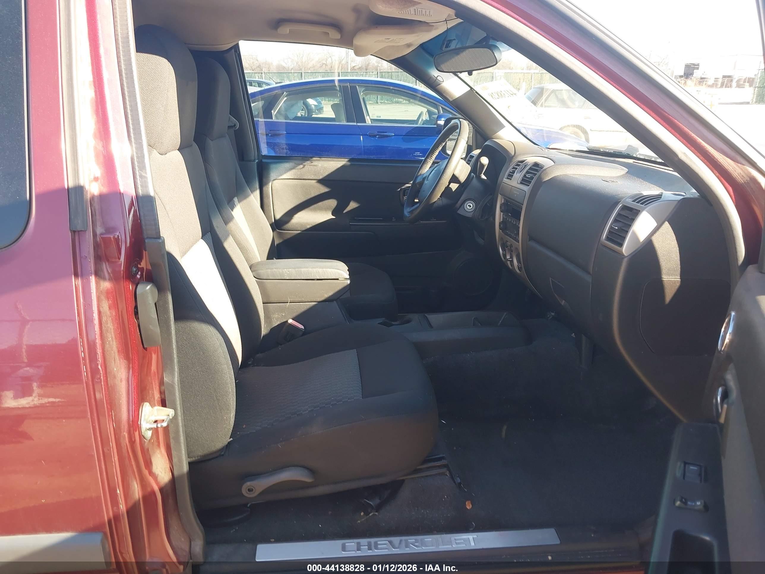 CHEVROLET COLORADO image 5