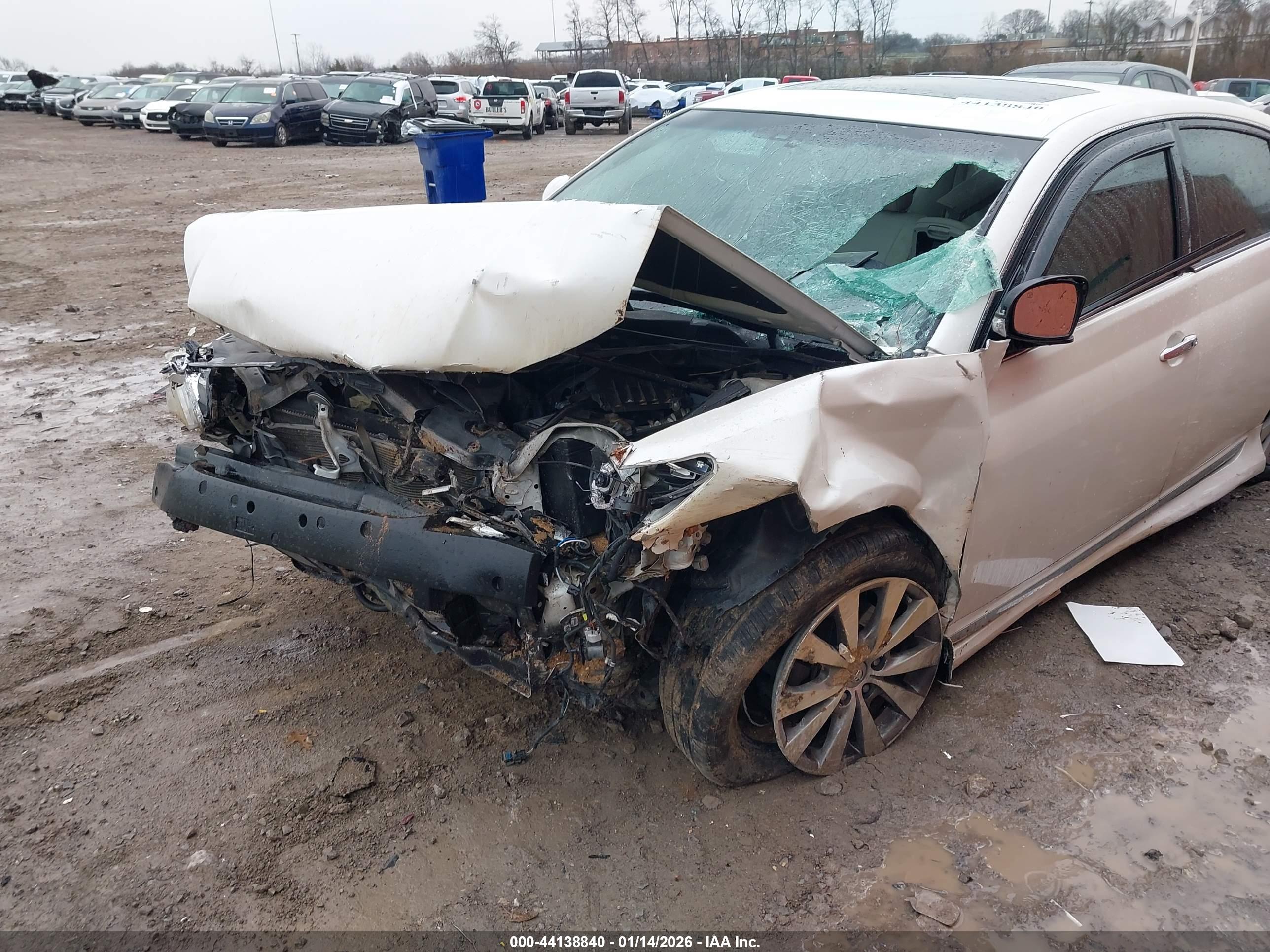 TOYOTA AVALON image 6