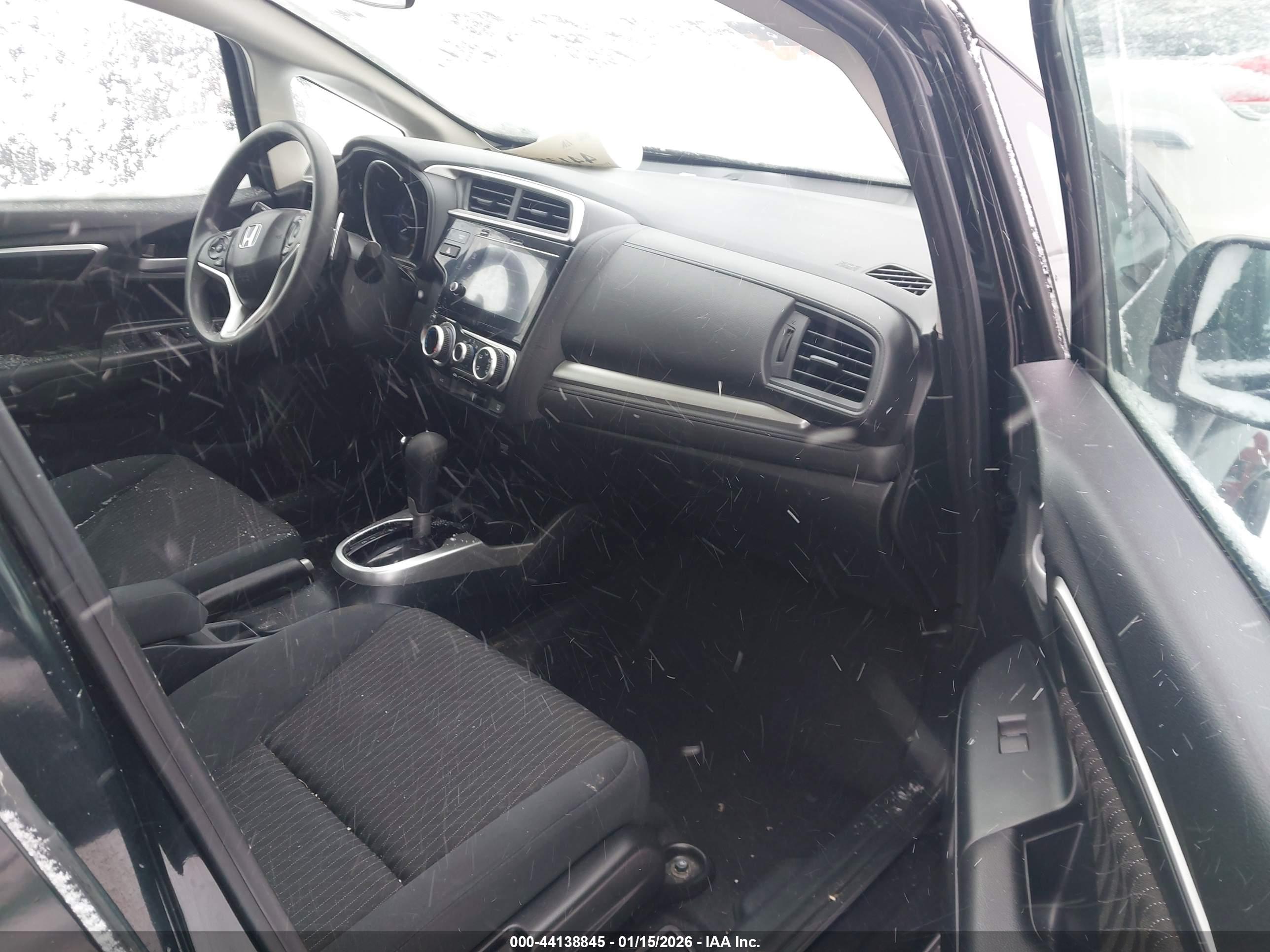 HONDA FIT image 5